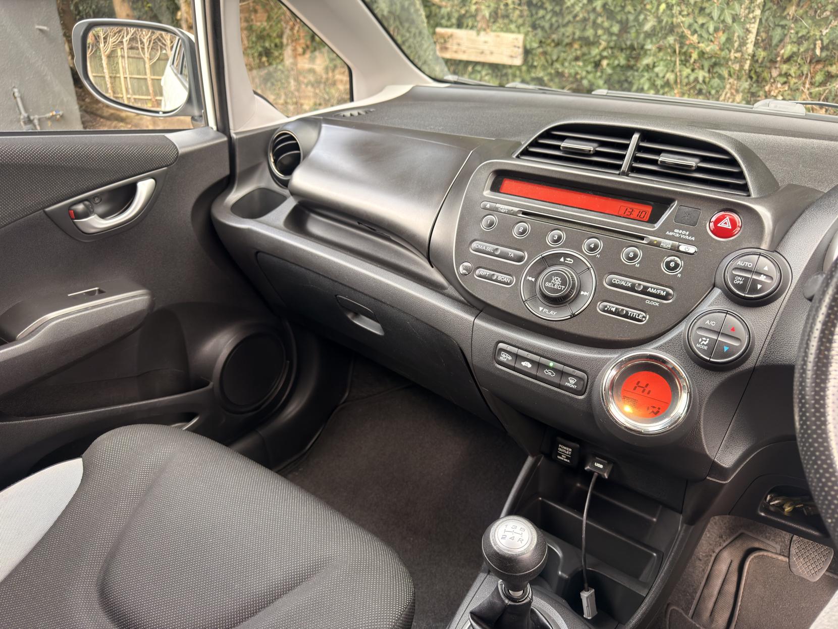 Honda Jazz 1.4 i-VTEC Si Hatchback 5dr Petrol Manual Euro 5 (99 ps)