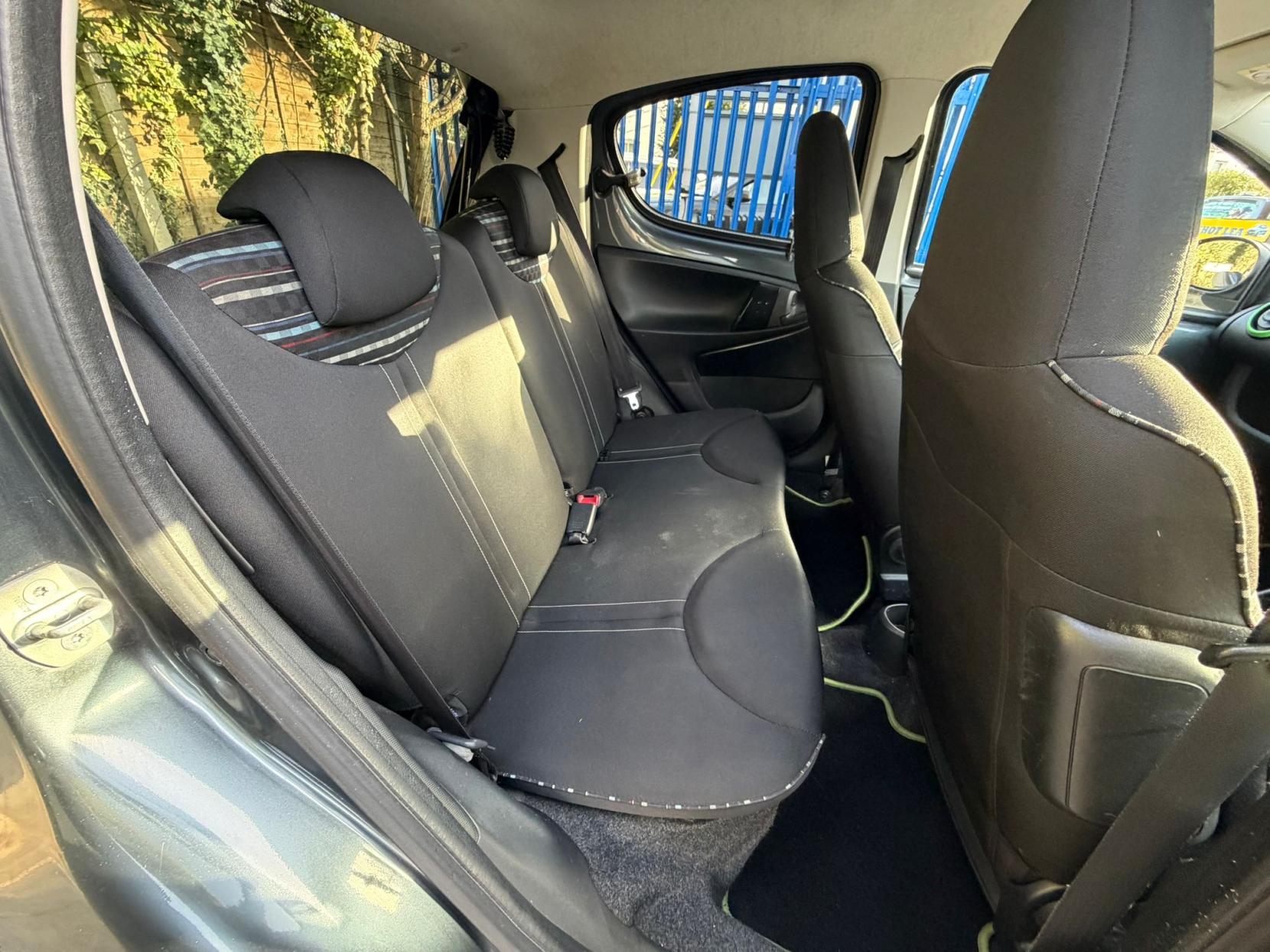 Citroen C1 1.0i VTR+ Hatchback 5dr Petrol EGS5 Euro 5 (68 ps)