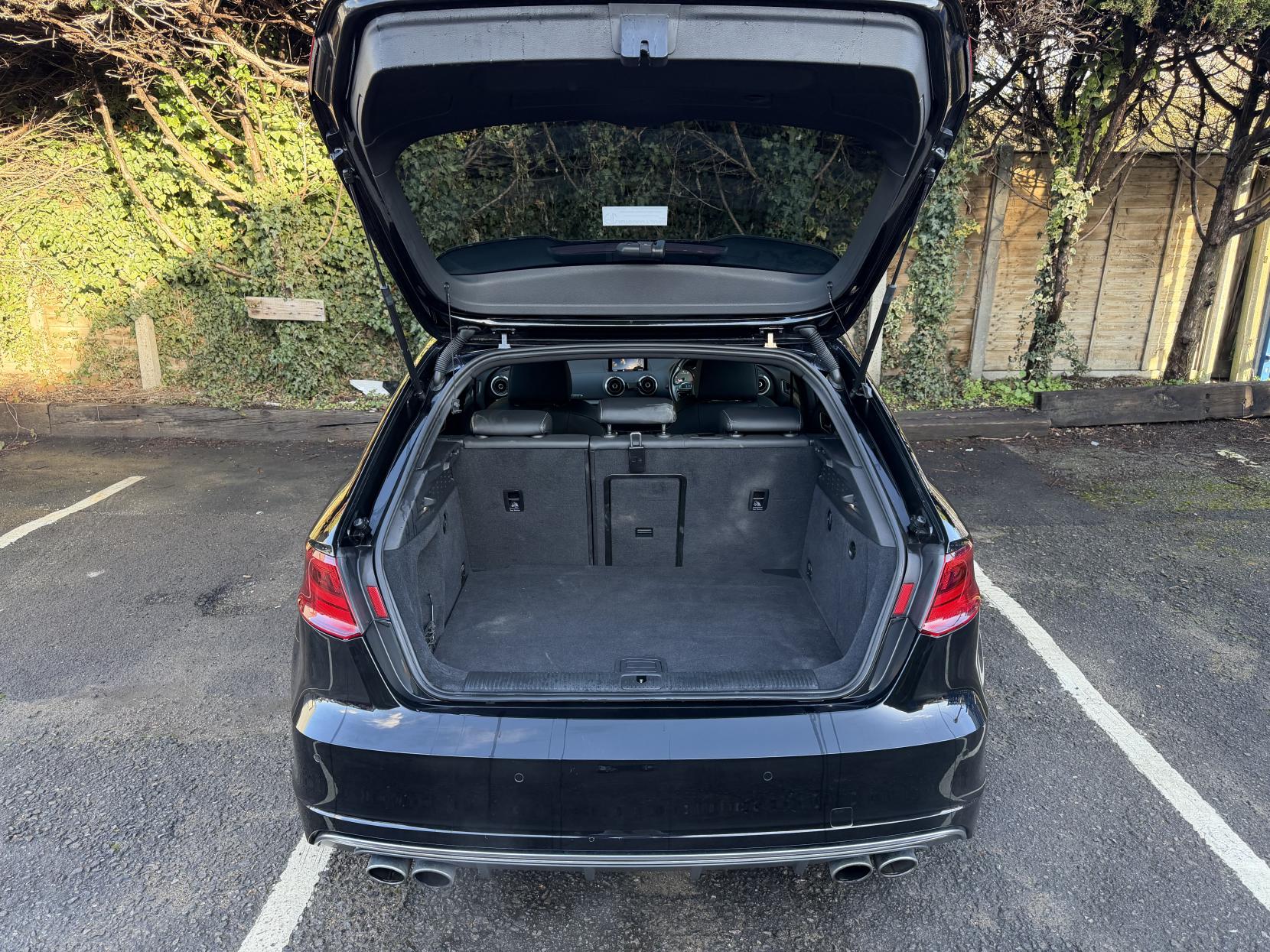 Audi S3 2.0 TFSI Sportback 5dr Petrol S Tronic quattro Euro 6 (s/s) (300 ps)