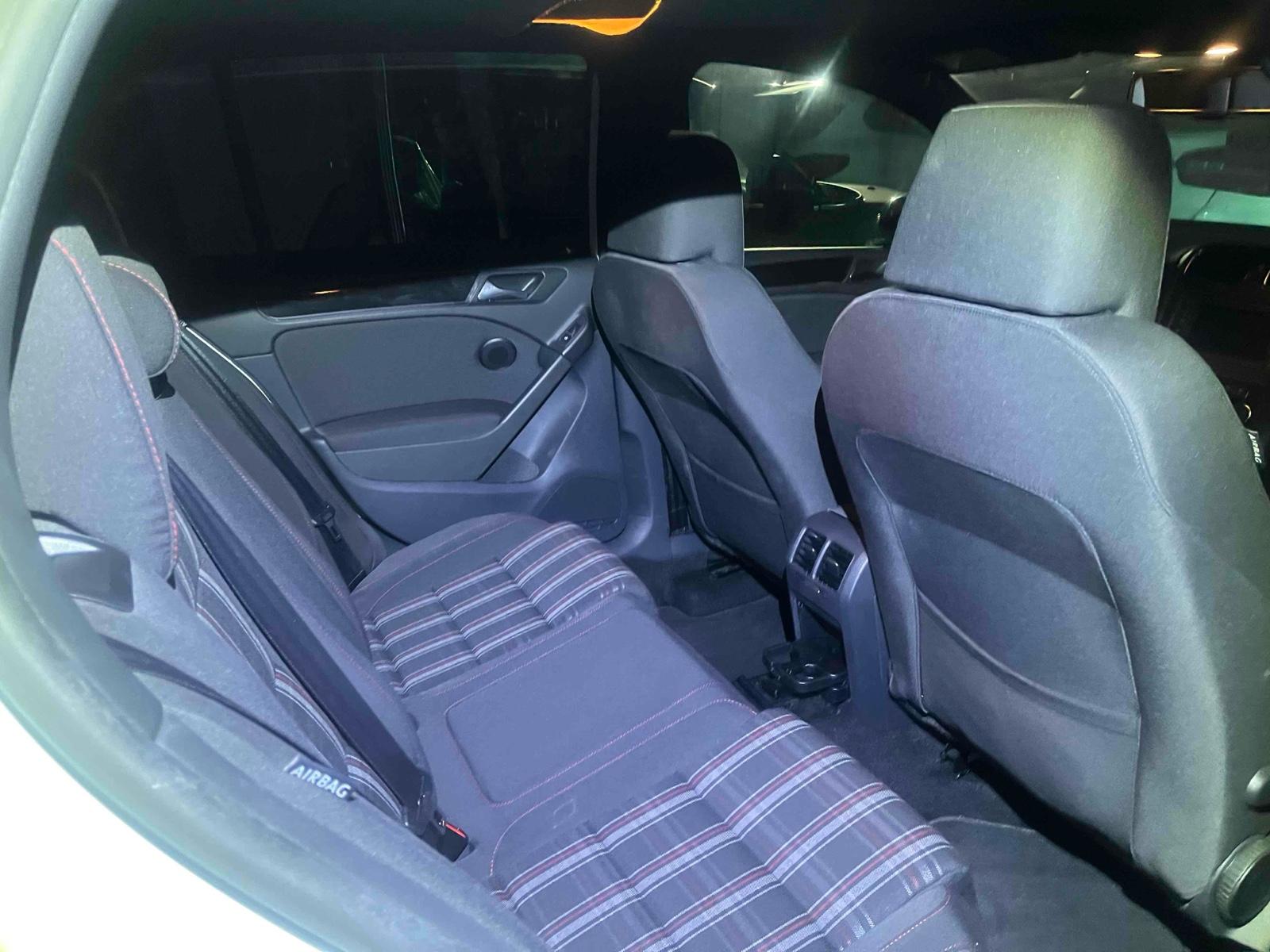 Volkswagen Golf 2.0 TSI GTI Hatchback 5dr Petrol DSG Euro 5 (210 ps)