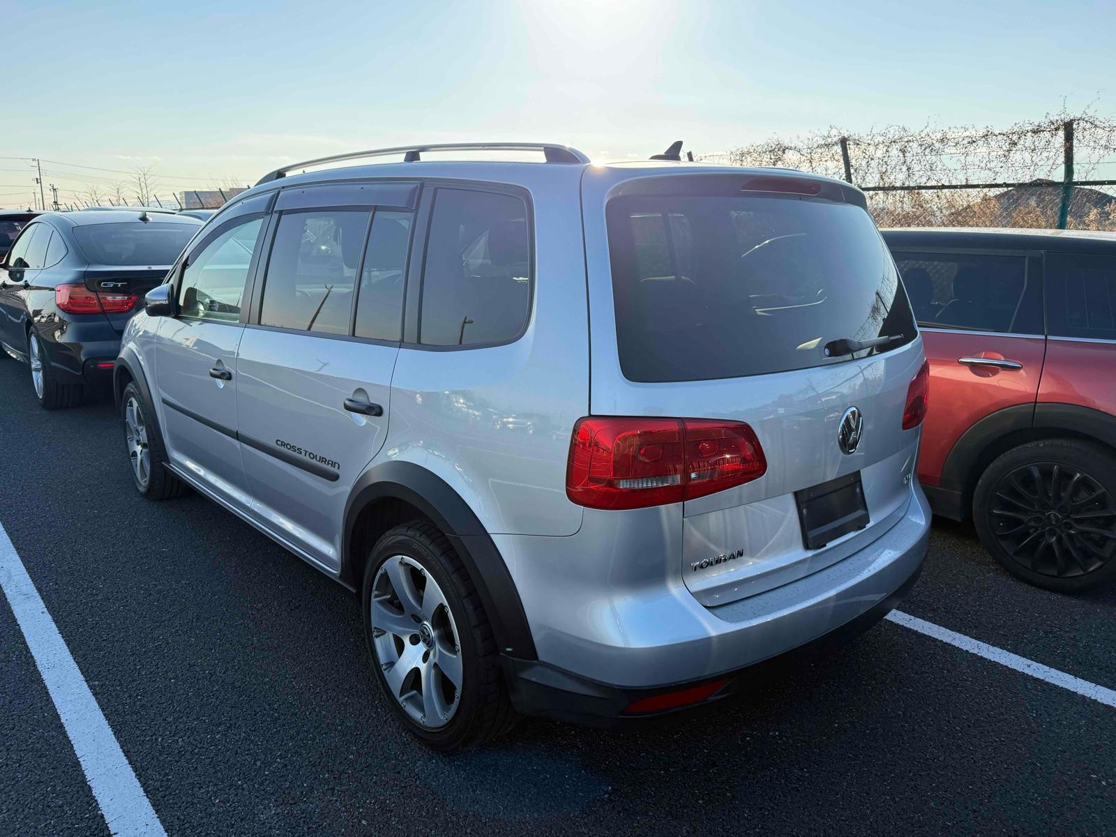 Volkswagen Touran 1.4 TSI SE MPV 5dr Petrol DSG Euro 5 (140 ps)