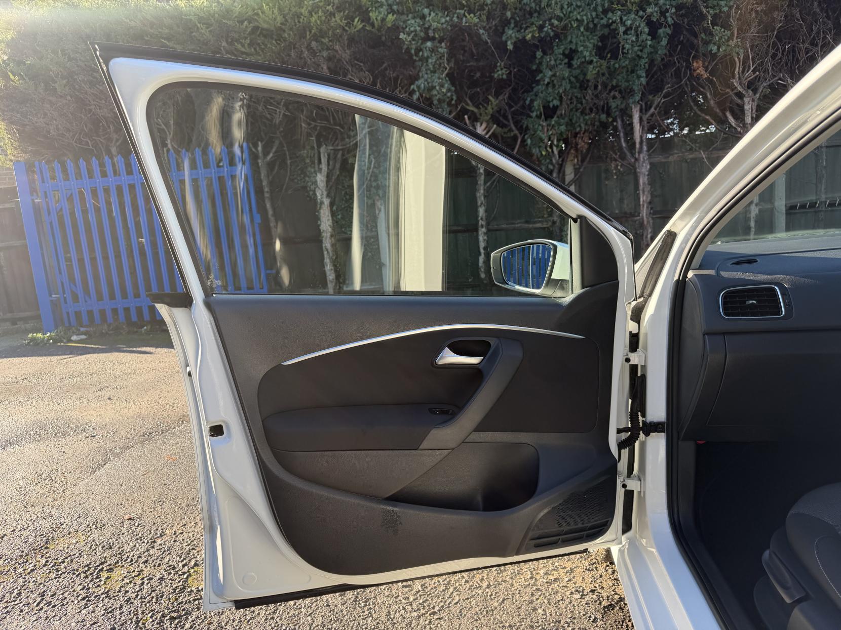 Volkswagen Polo 1.2 TSI BlueMotion Tech Match Hatchback 5dr Petrol DSG Euro 6 (s/s) (90 ps)