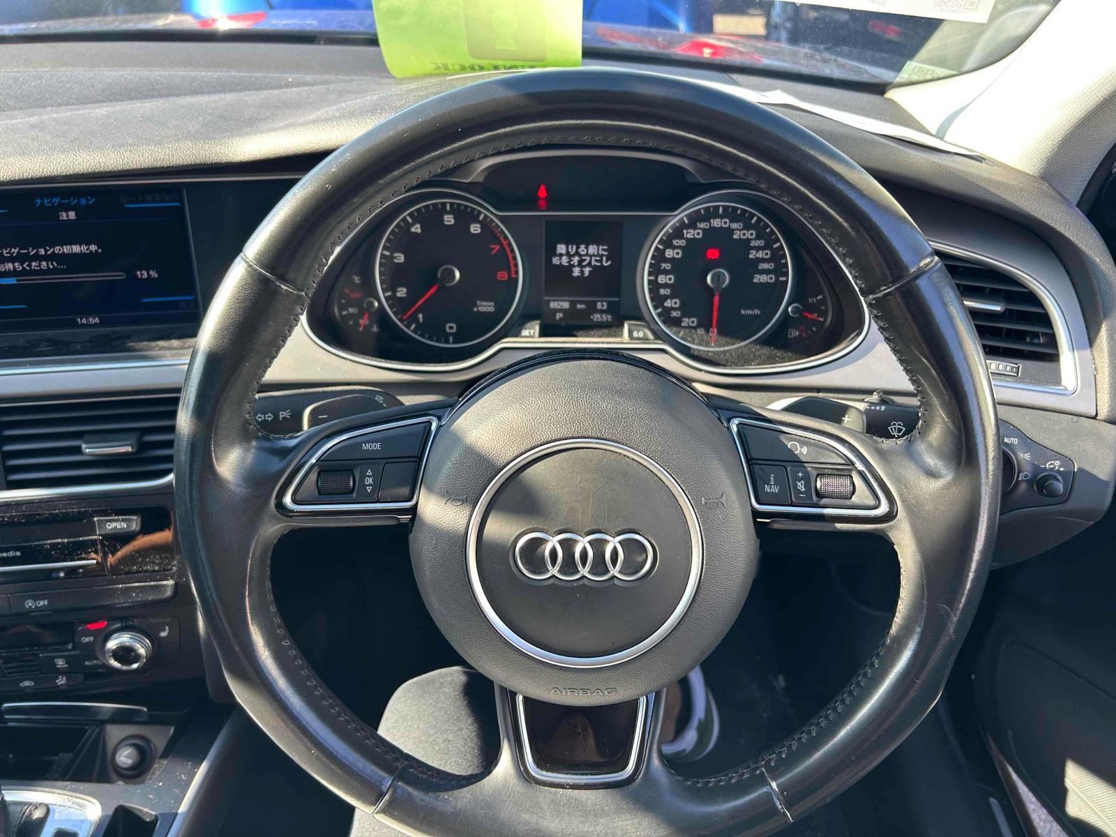 Audi A4 2.0 TFSI SE Saloon 4dr Petrol Multitronic Euro 5 (s/s) (211 ps)