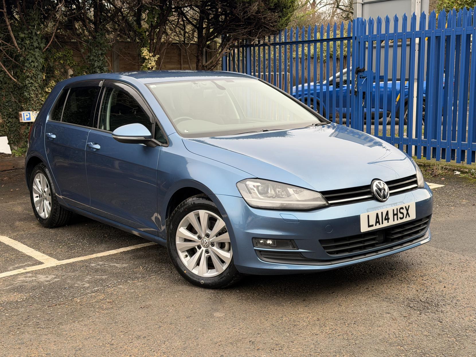 Volkswagen Golf 1.2 TSI BlueMotion Tech S Hatchback 5dr Petrol DSG Euro 5 (s/s) (105 ps)