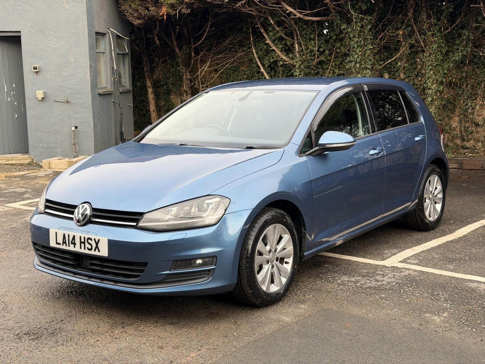 Volkswagen Golf 1.2 TSI BlueMotion Tech S Hatchback 5dr Petrol DSG Euro 5 (s/s) (105 ps)