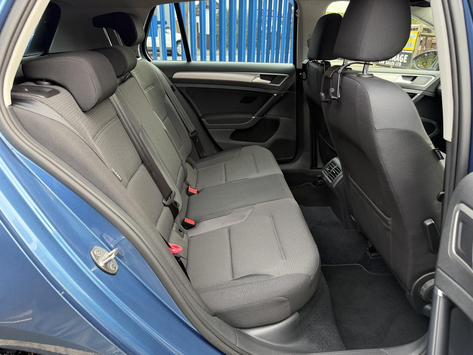 Volkswagen Golf 1.2 TSI BlueMotion Tech S Hatchback 5dr Petrol DSG Euro 5 (s/s) (105 ps)