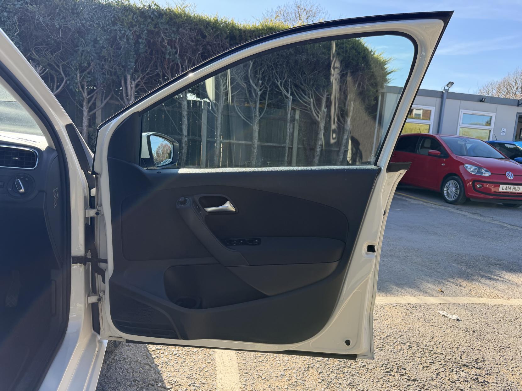 Volkswagen Polo 1.2 TSI BlueMotion Tech Match Hatchback 5dr Petrol DSG Euro 6 (s/s) (90 ps)