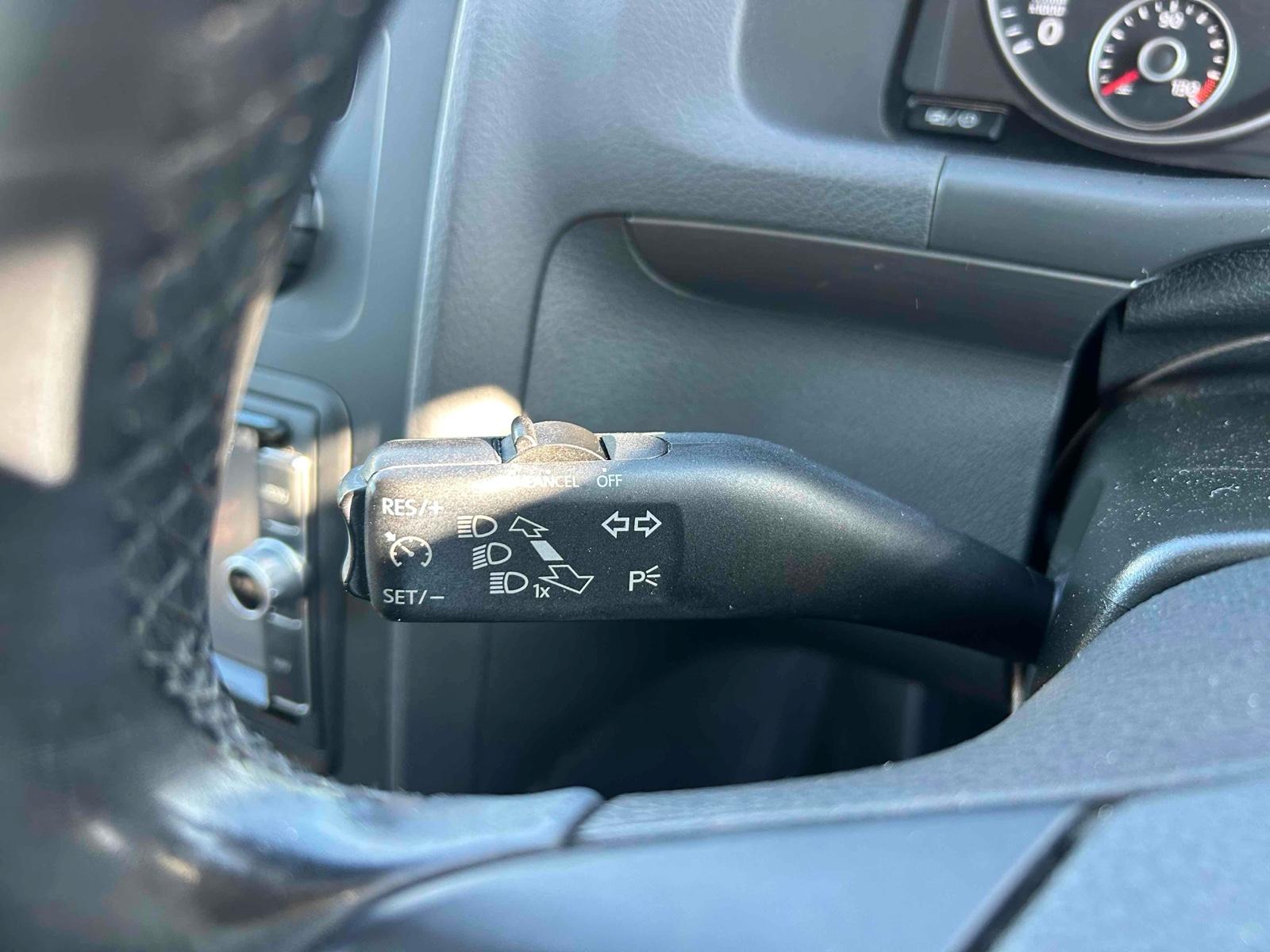 Volkswagen Touran 1.4 TSI SE MPV 5dr Petrol DSG Euro 5 (140 ps)