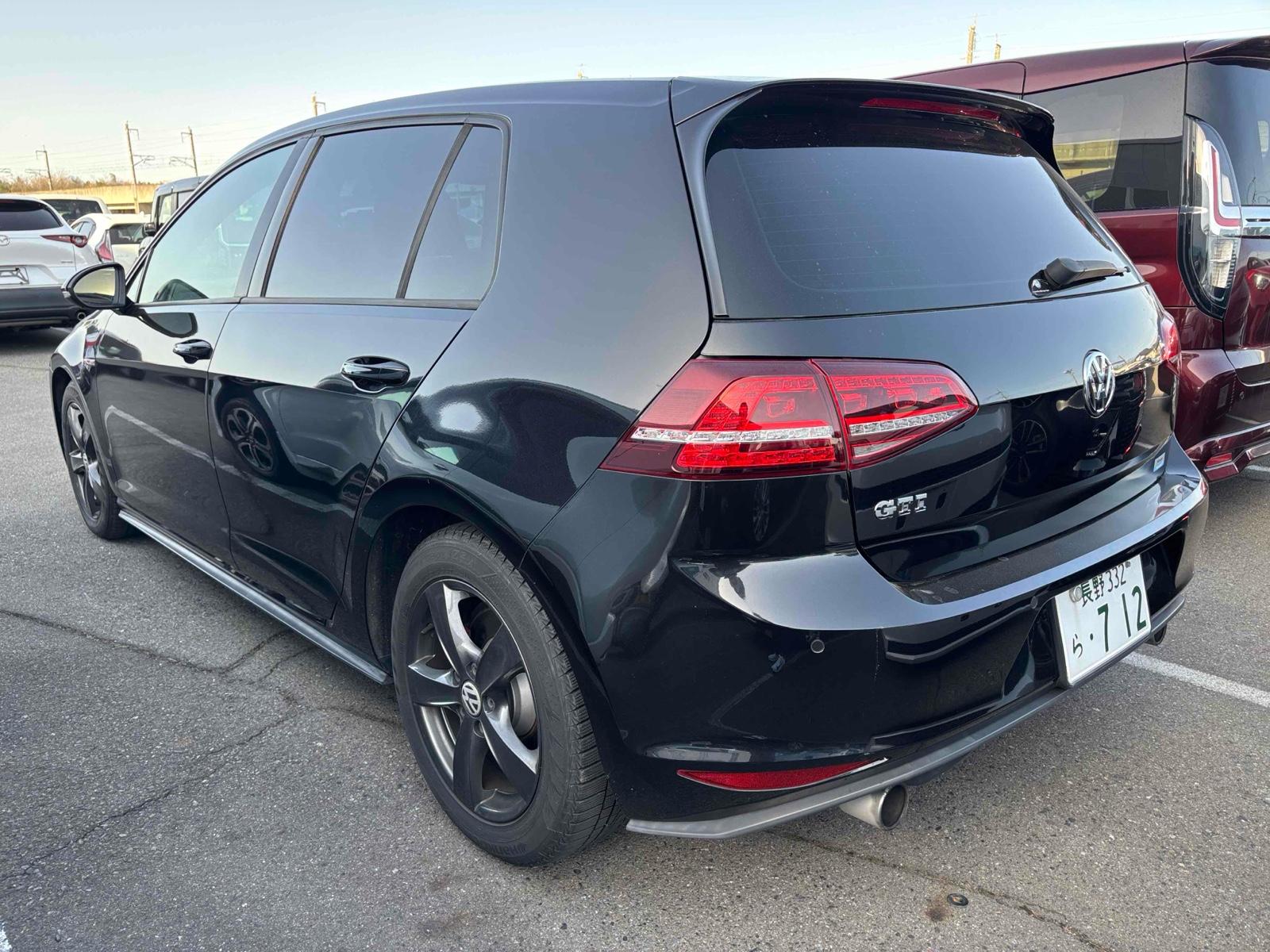 Volkswagen Golf 2.0 TSI BlueMotion Tech GTI Hatchback 5dr Petrol DSG Euro 6 (s/s) (220 ps)