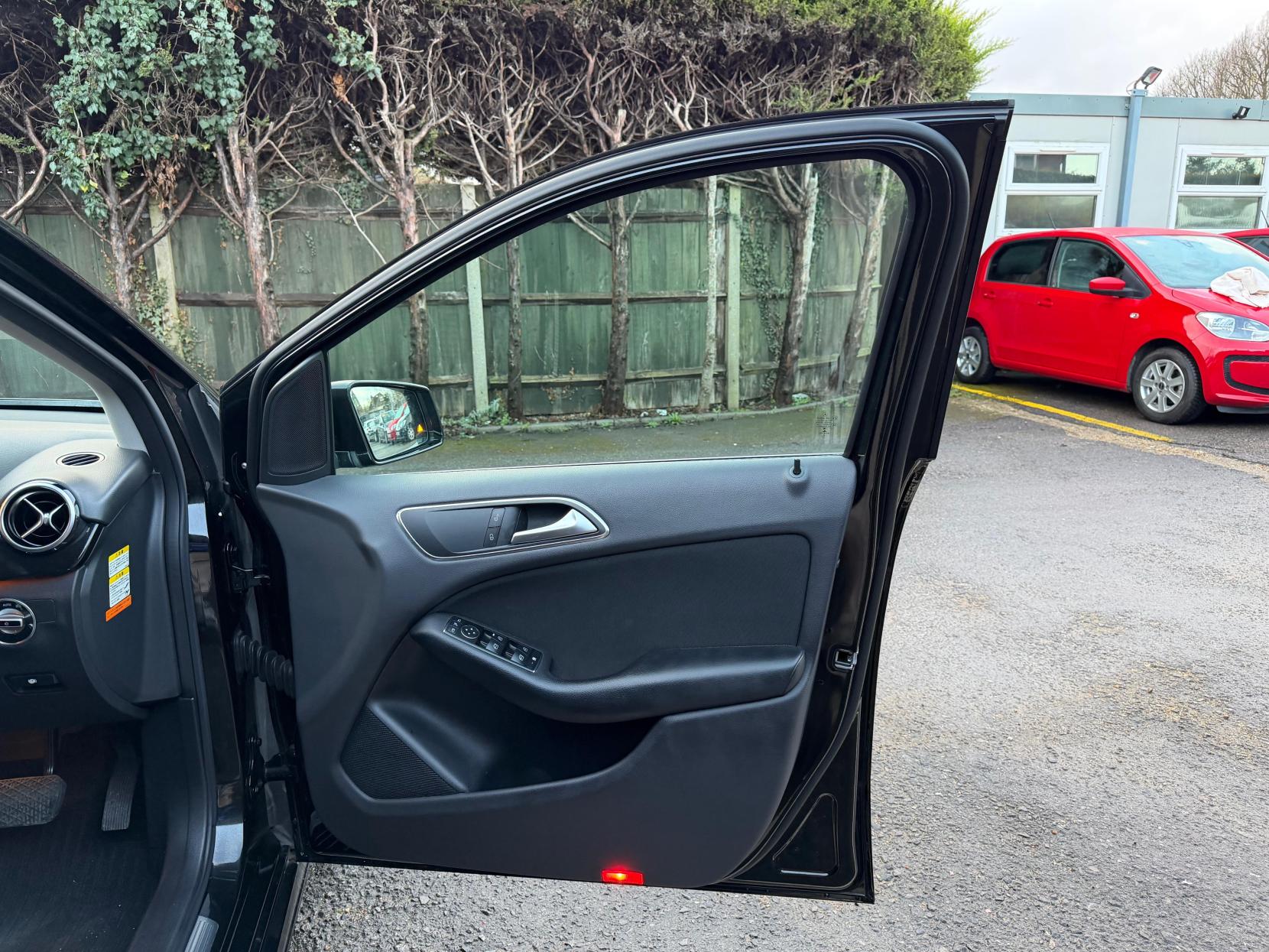 Mercedes-Benz B Class 1.6 B180 SE MPV 5dr Petrol 7G-DCT Euro 6 (s/s) (122 ps)