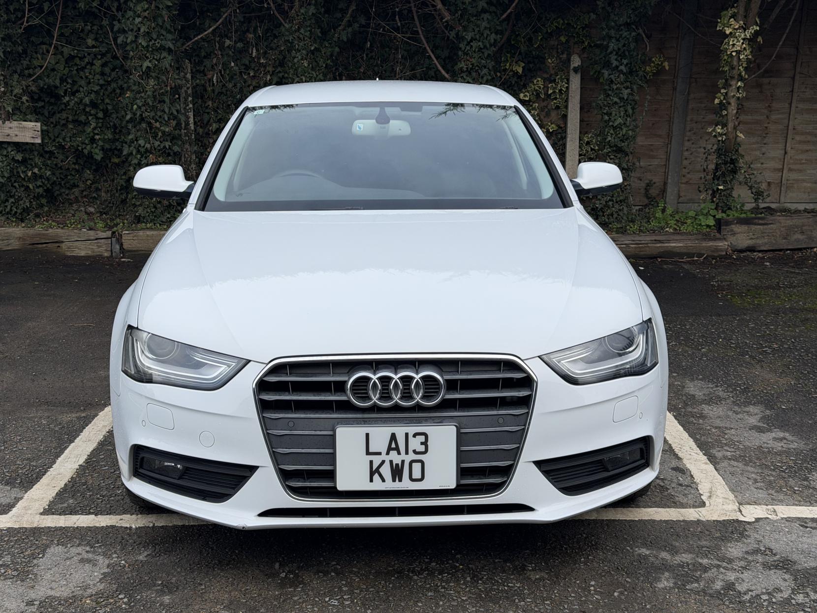 Audi A4 2.0 TFSI SE Saloon 4dr Petrol S Tronic quattro Euro 5 (s/s) (211 ps)