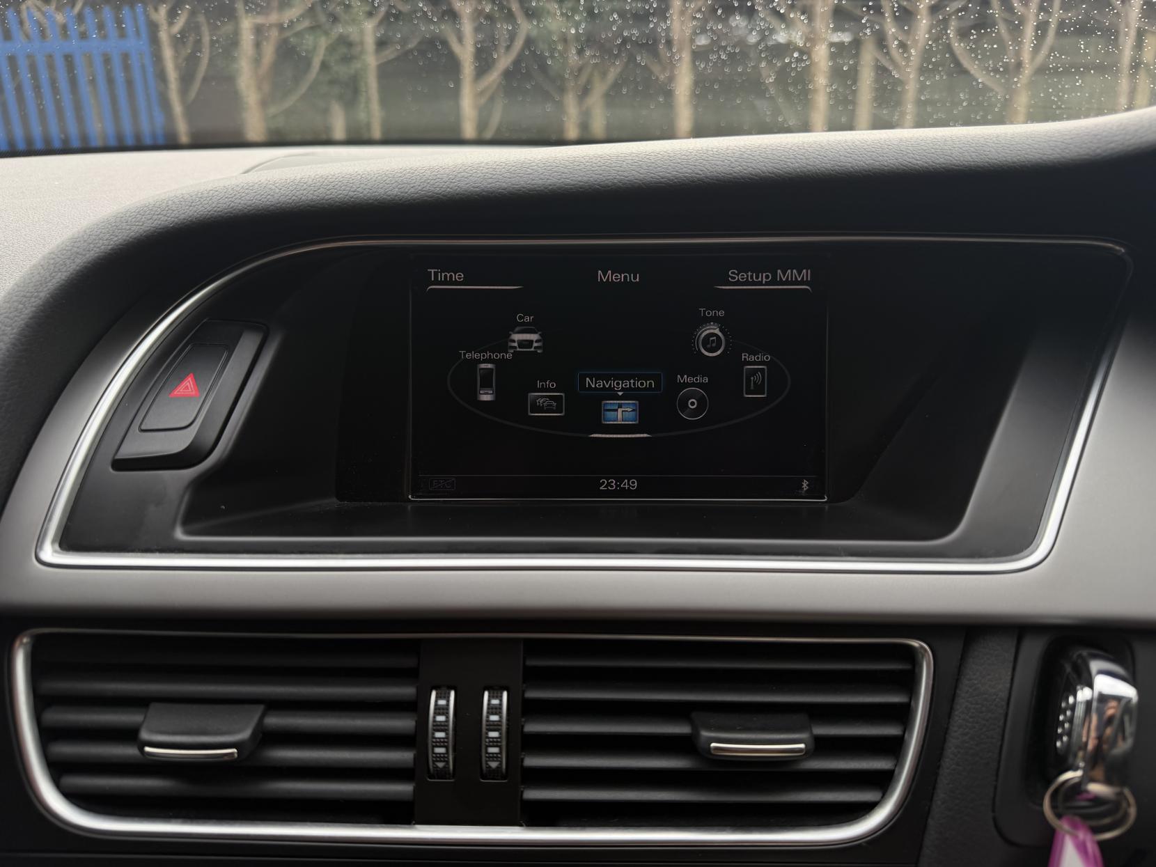 Audi A4 2.0 TFSI SE Saloon 4dr Petrol S Tronic quattro Euro 5 (s/s) (211 ps)