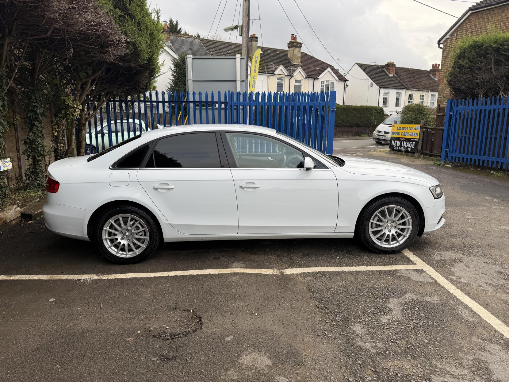 Audi A4 2.0 TFSI SE Saloon 4dr Petrol S Tronic quattro Euro 5 (s/s) (211 ps)