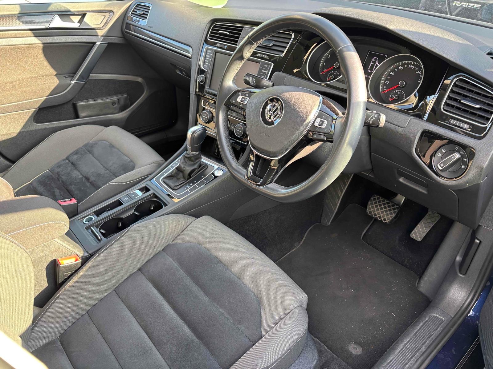 Volkswagen Golf 1.4 TSI BlueMotion Tech Match Hatchback 5dr Petrol DSG Euro 6 (s/s) (125 ps)