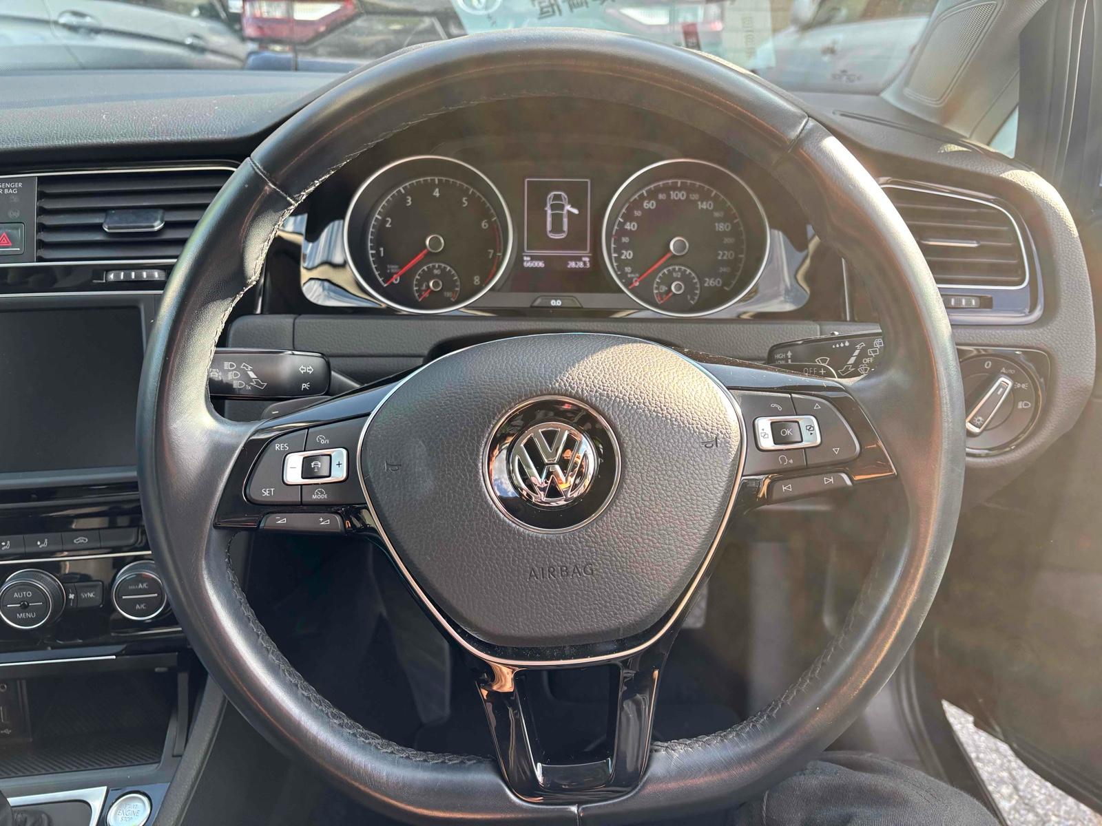 Volkswagen Golf 1.4 TSI BlueMotion Tech Match Hatchback 5dr Petrol DSG Euro 6 (s/s) (125 ps)