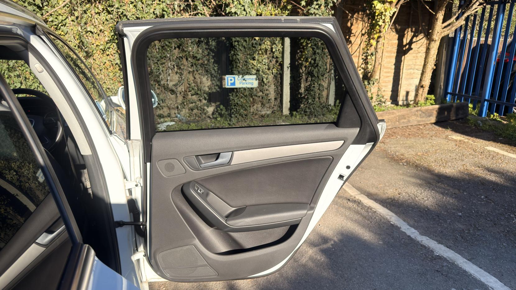 Audi A4 Avant 2.0 TFSI SE Estate 5dr Petrol Multitronic Euro 5 (s/s) (211 ps)