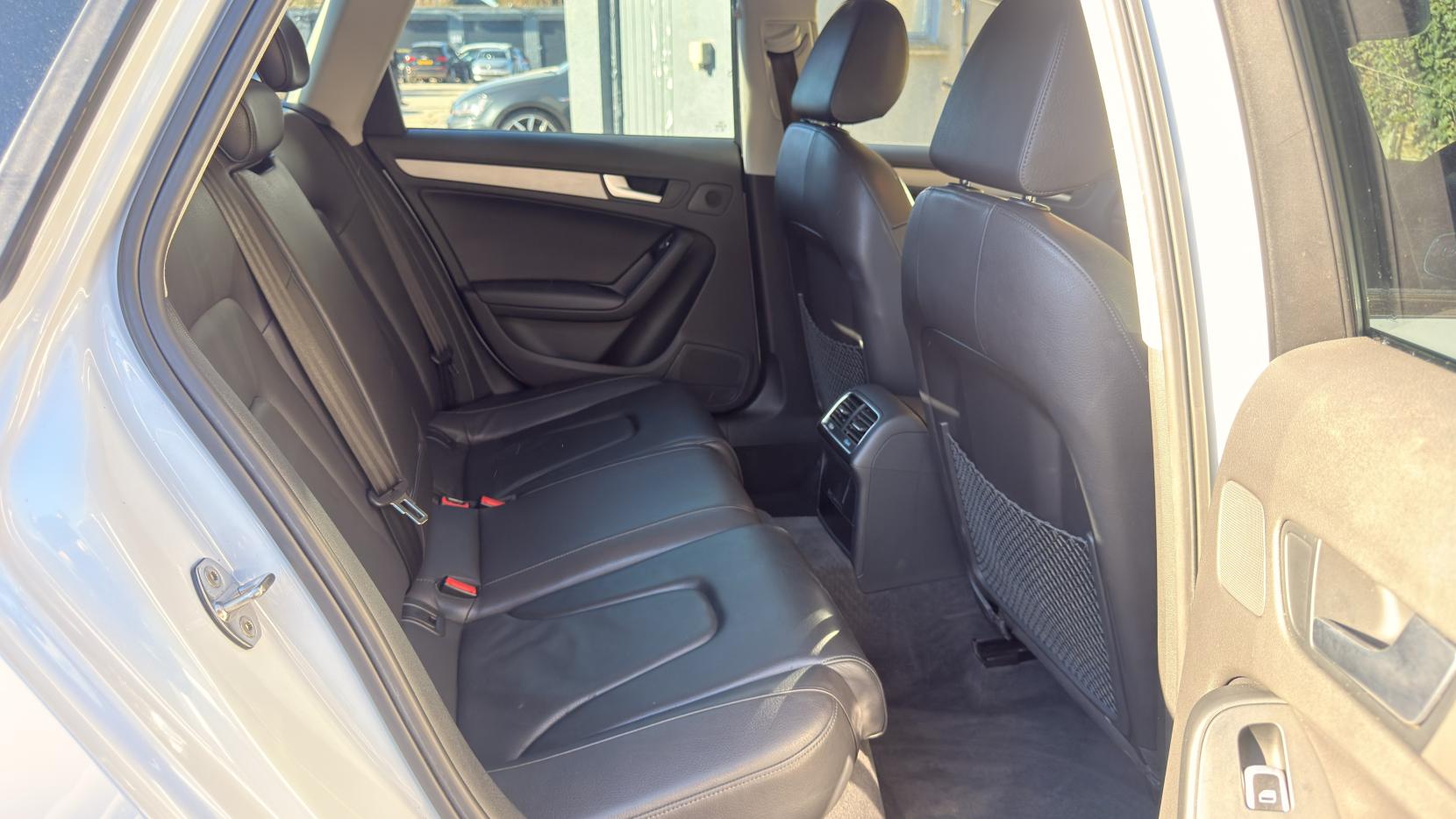 Audi A4 Avant 2.0 TFSI SE Estate 5dr Petrol Multitronic Euro 5 (s/s) (211 ps)