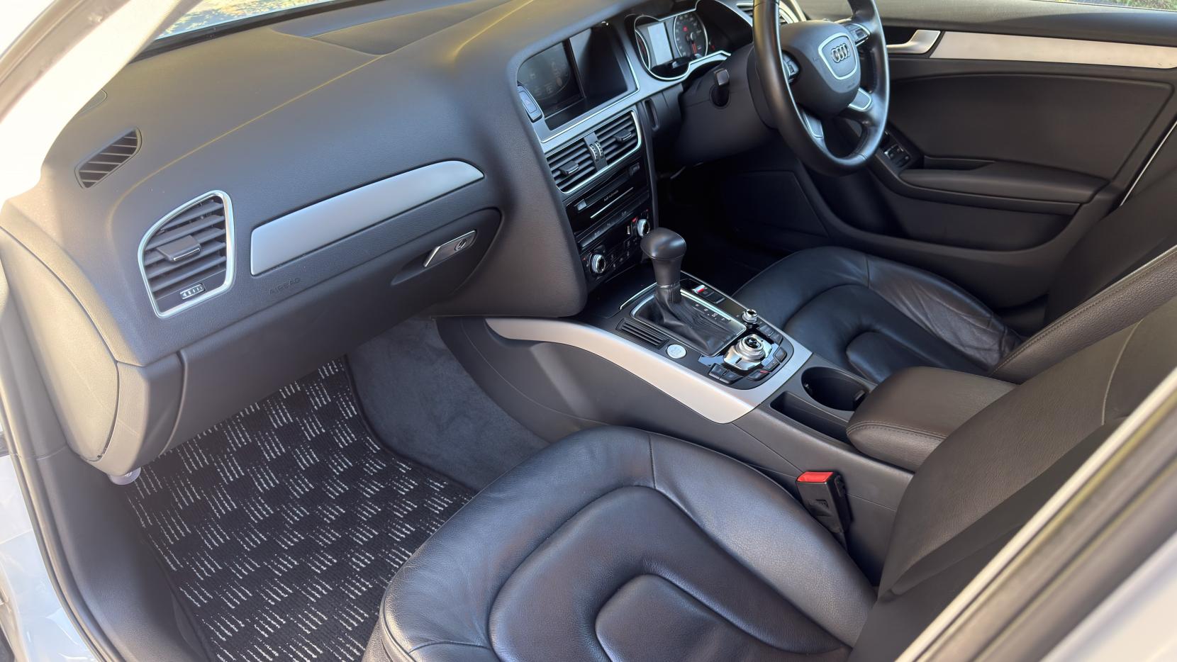 Audi A4 Avant 2.0 TFSI SE Estate 5dr Petrol Multitronic Euro 5 (s/s) (211 ps)