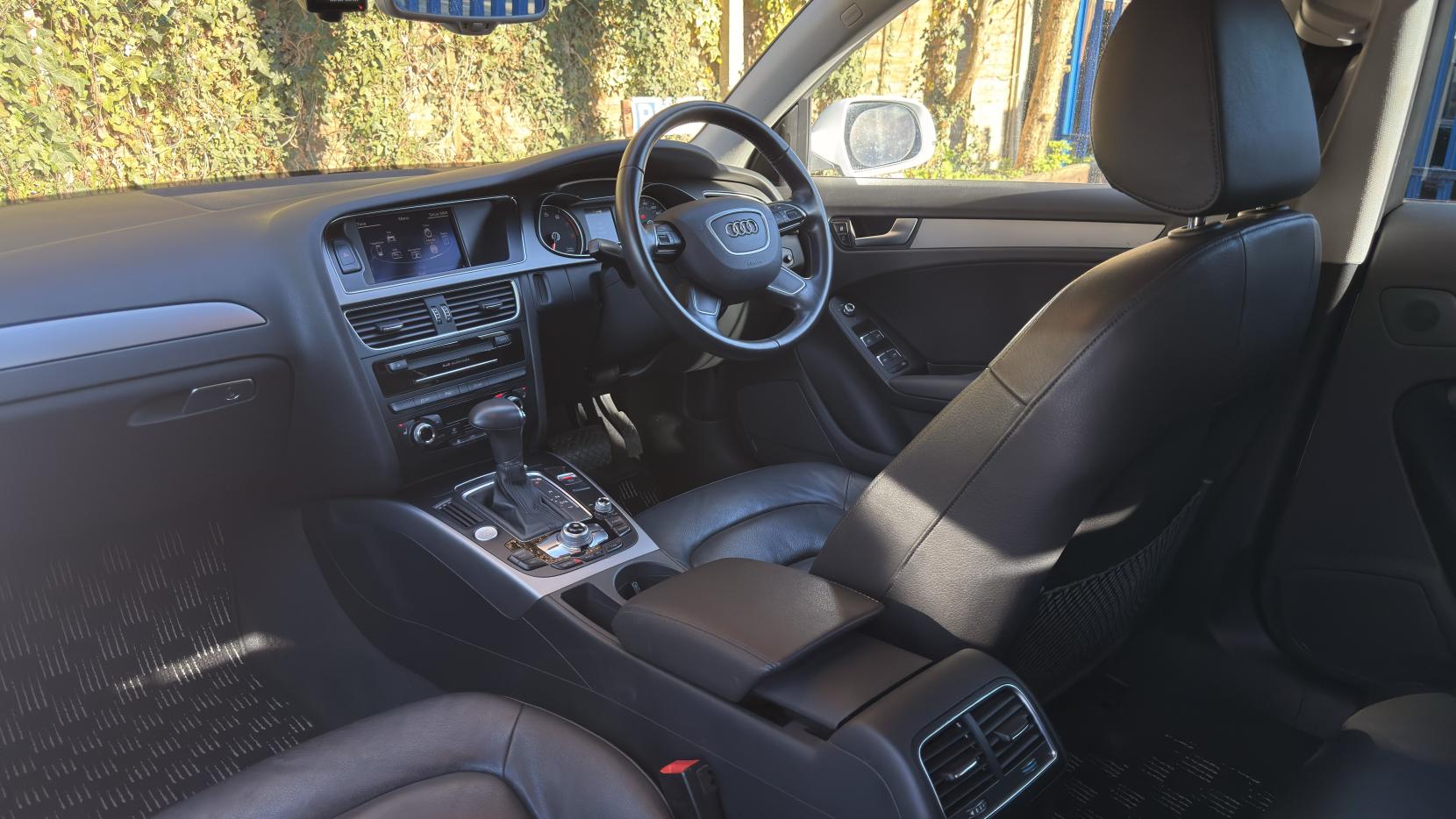 Audi A4 Avant 2.0 TFSI SE Estate 5dr Petrol Multitronic Euro 5 (s/s) (211 ps)