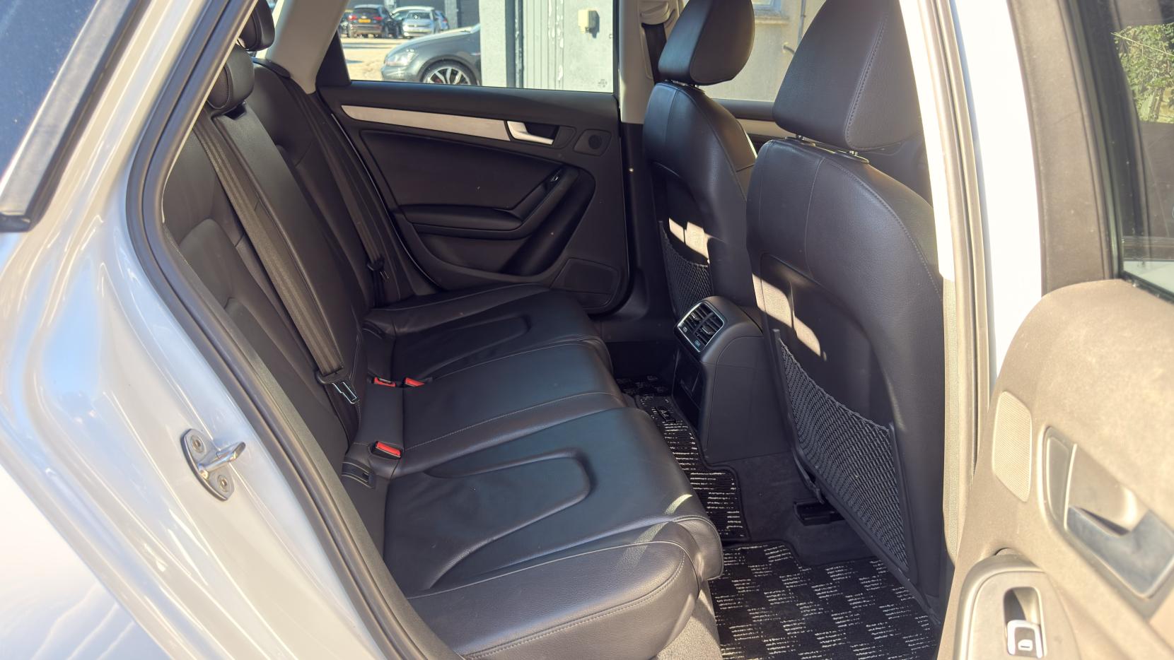 Audi A4 Avant 2.0 TFSI SE Estate 5dr Petrol Multitronic Euro 5 (s/s) (211 ps)