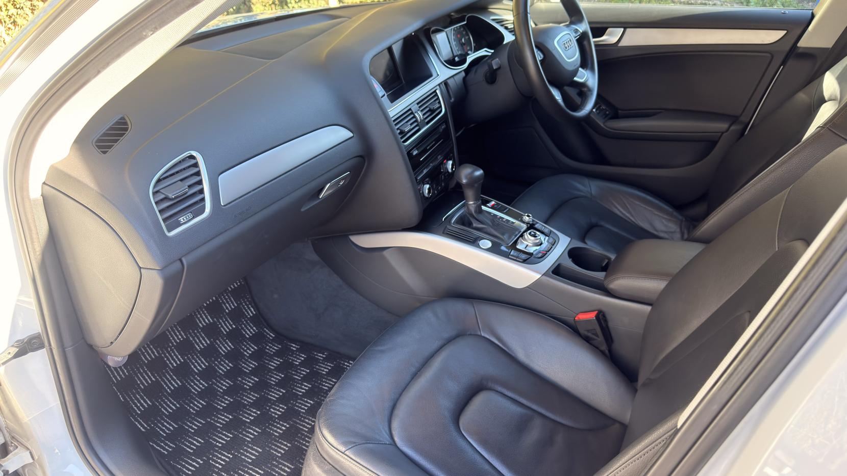 Audi A4 Avant 2.0 TFSI SE Estate 5dr Petrol Multitronic Euro 5 (s/s) (211 ps)