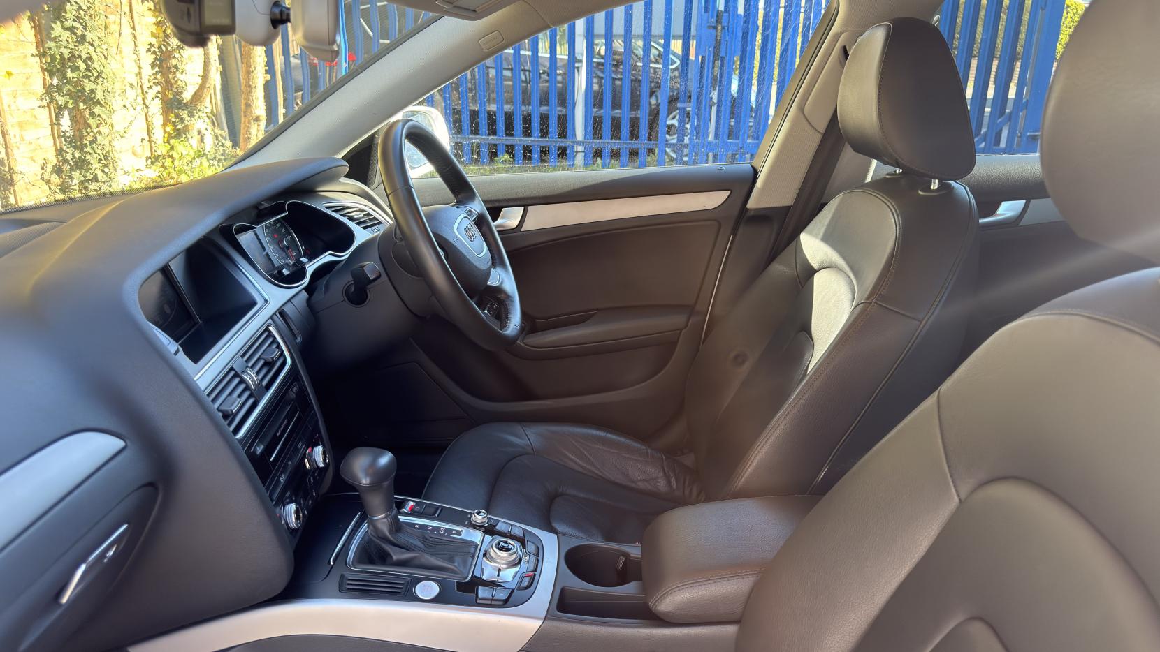 Audi A4 Avant 2.0 TFSI SE Estate 5dr Petrol Multitronic Euro 5 (s/s) (211 ps)