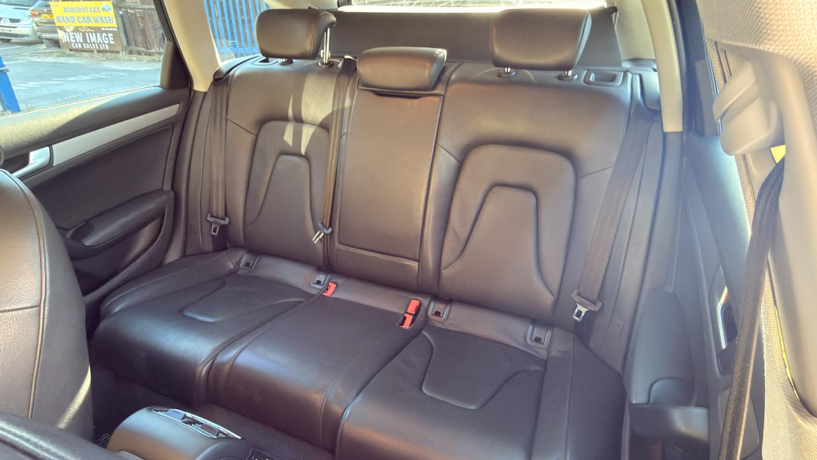 Audi A4 Avant 2.0 TFSI SE Estate 5dr Petrol Multitronic Euro 5 (s/s) (211 ps)