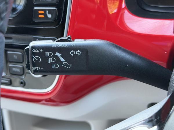 Volkswagen up! 1.0 Move up! Hatchback 5dr Petrol ASG Euro 6 (60 ps)