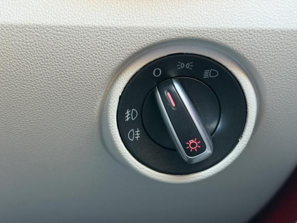 Volkswagen up! 1.0 Move up! Hatchback 5dr Petrol ASG Euro 6 (60 ps)