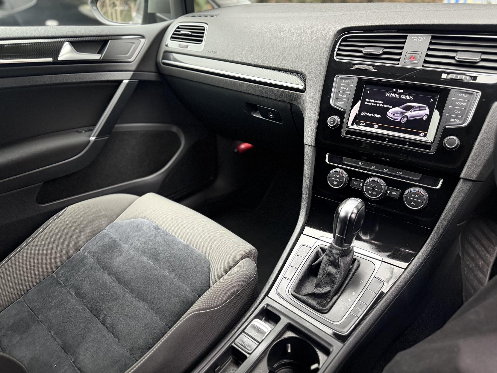 Volkswagen Golf 1.4 TSI BlueMotion Tech Match Hatchback 5dr Petrol DSG Euro 6 (s/s) (125 ps)