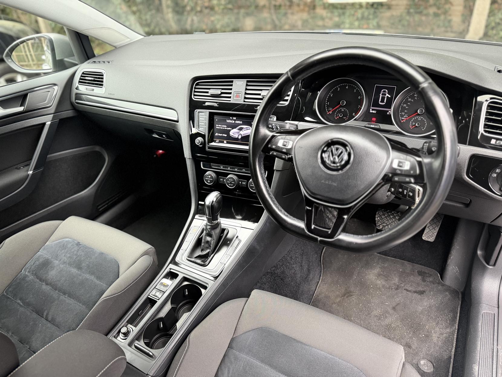 Volkswagen Golf 1.4 TSI BlueMotion Tech Match Hatchback 5dr Petrol DSG Euro 6 (s/s) (125 ps)