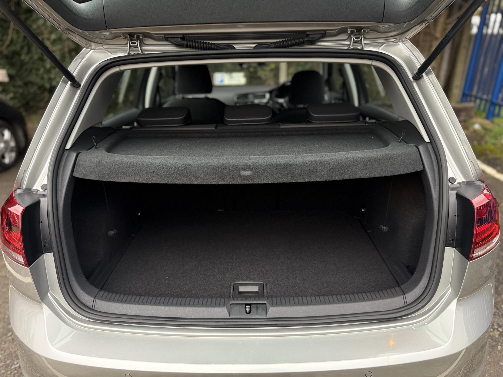 Volkswagen Golf 1.4 TSI BlueMotion Tech Match Hatchback 5dr Petrol DSG Euro 6 (s/s) (125 ps)