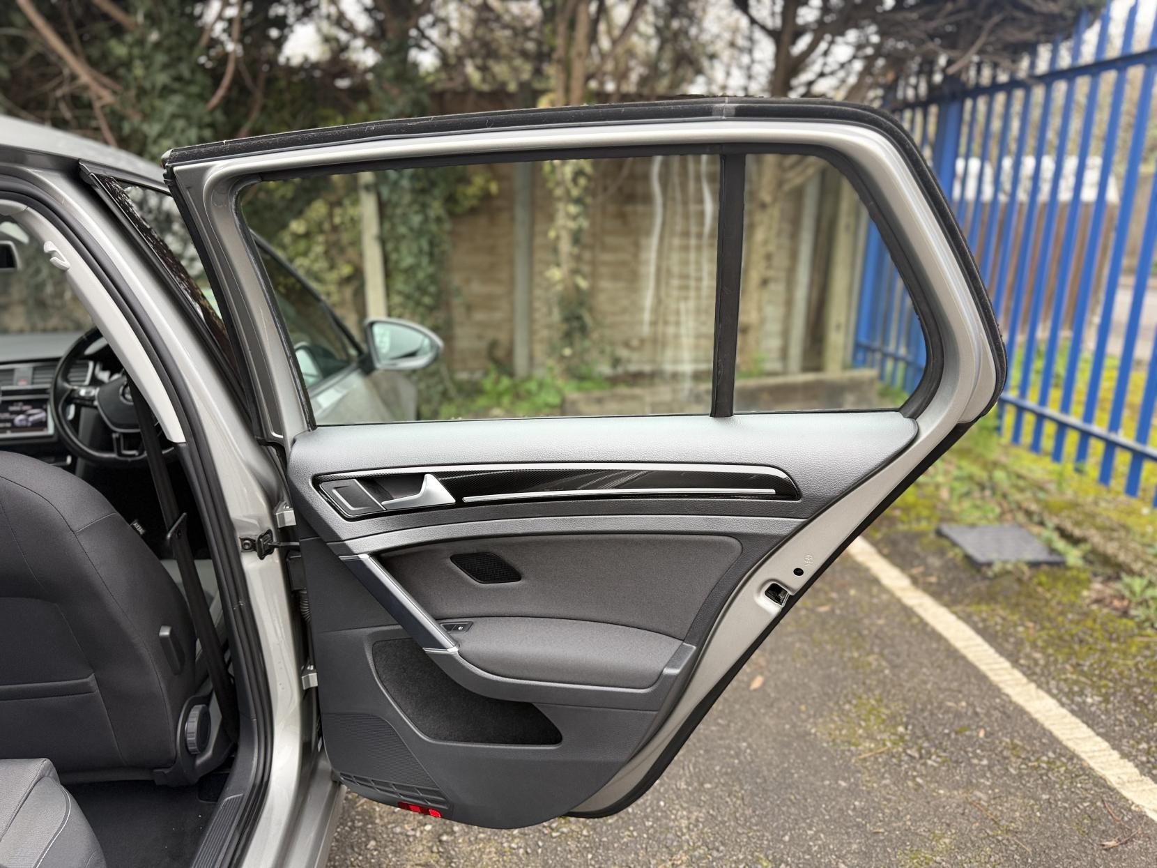 Volkswagen Golf 1.4 TSI BlueMotion Tech Match Hatchback 5dr Petrol DSG Euro 6 (s/s) (125 ps)