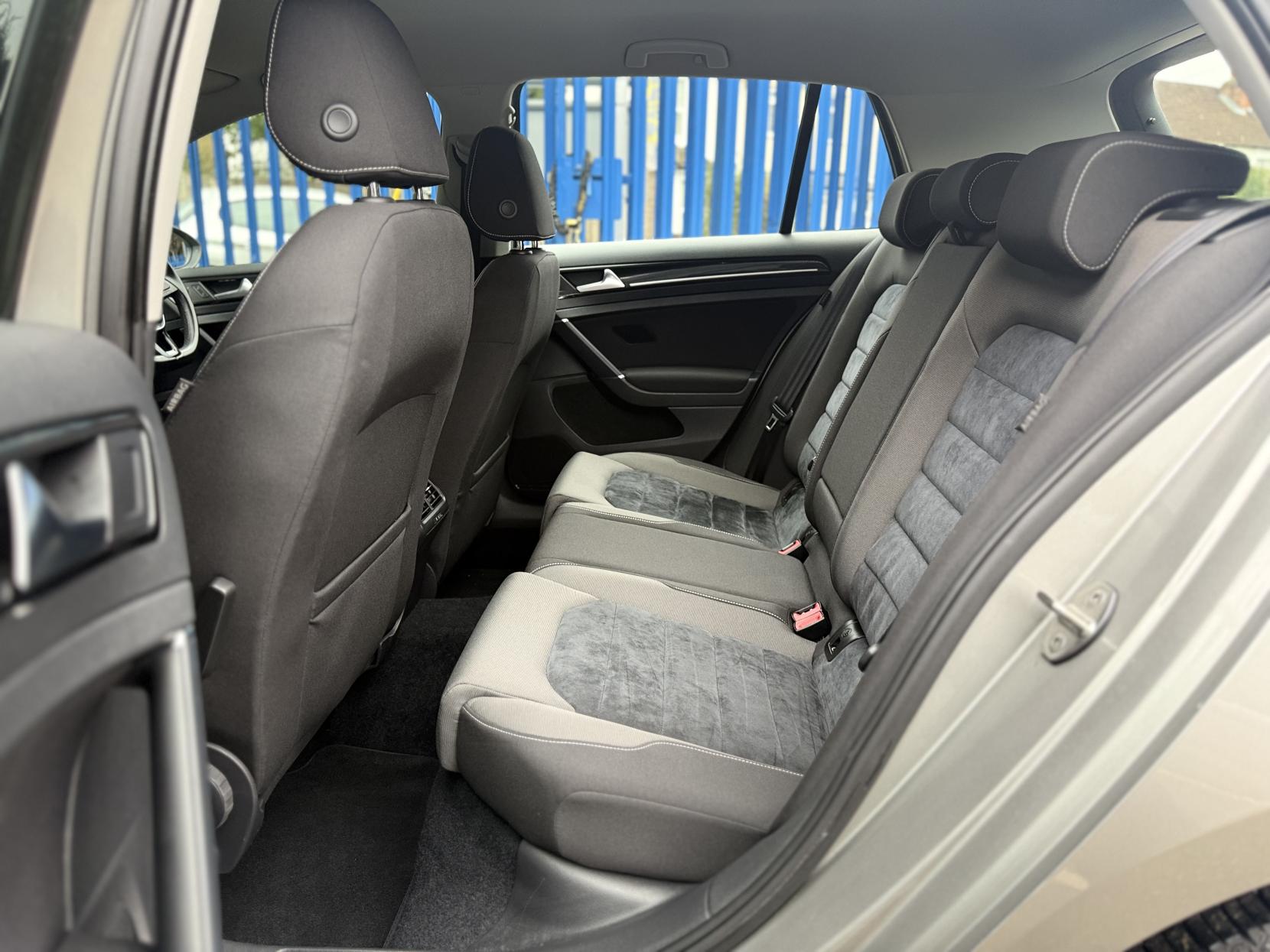 Volkswagen Golf 1.4 TSI BlueMotion Tech Match Hatchback 5dr Petrol DSG Euro 6 (s/s) (125 ps)