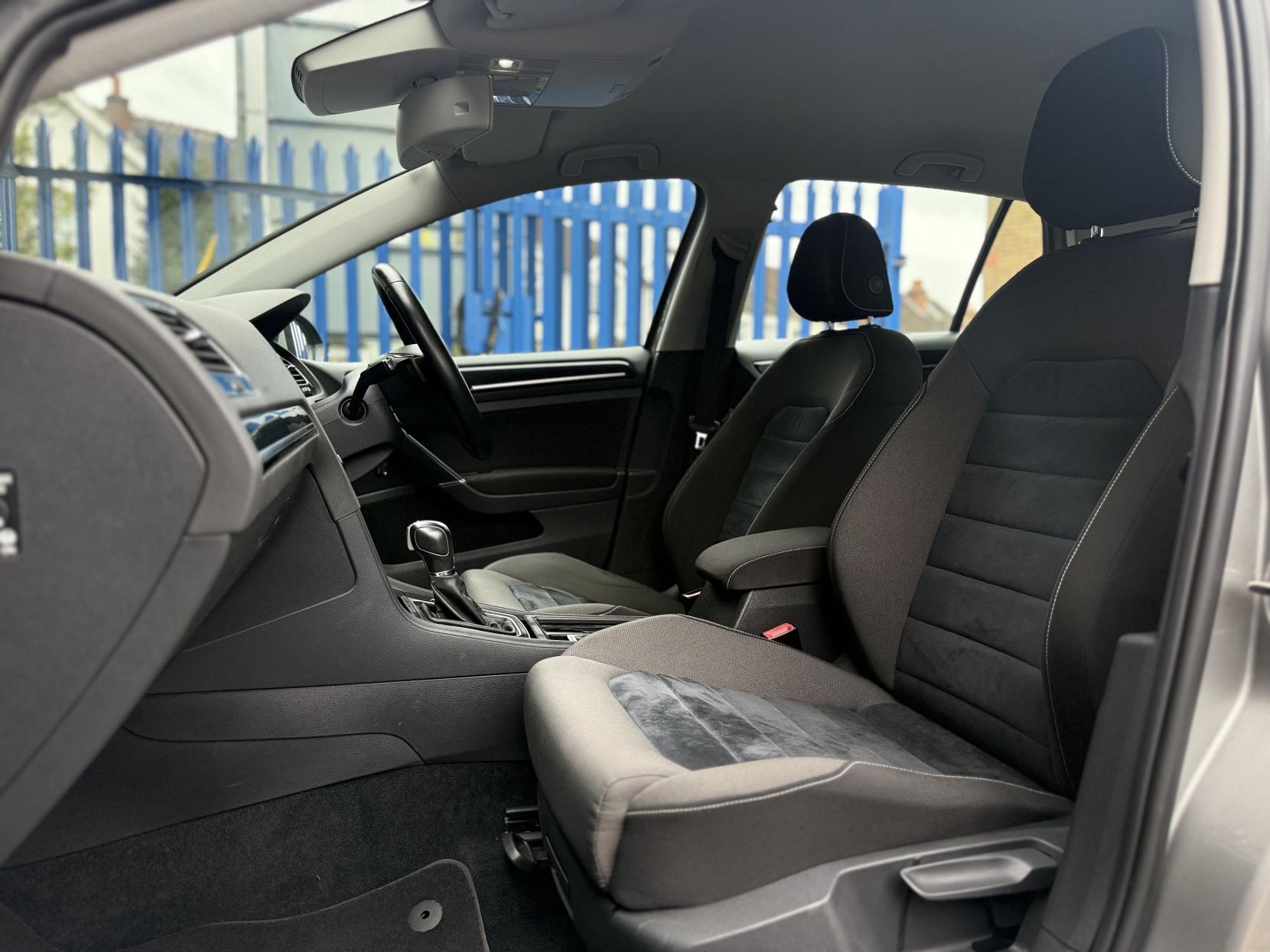 Volkswagen Golf 1.4 TSI BlueMotion Tech Match Hatchback 5dr Petrol DSG Euro 6 (s/s) (125 ps)