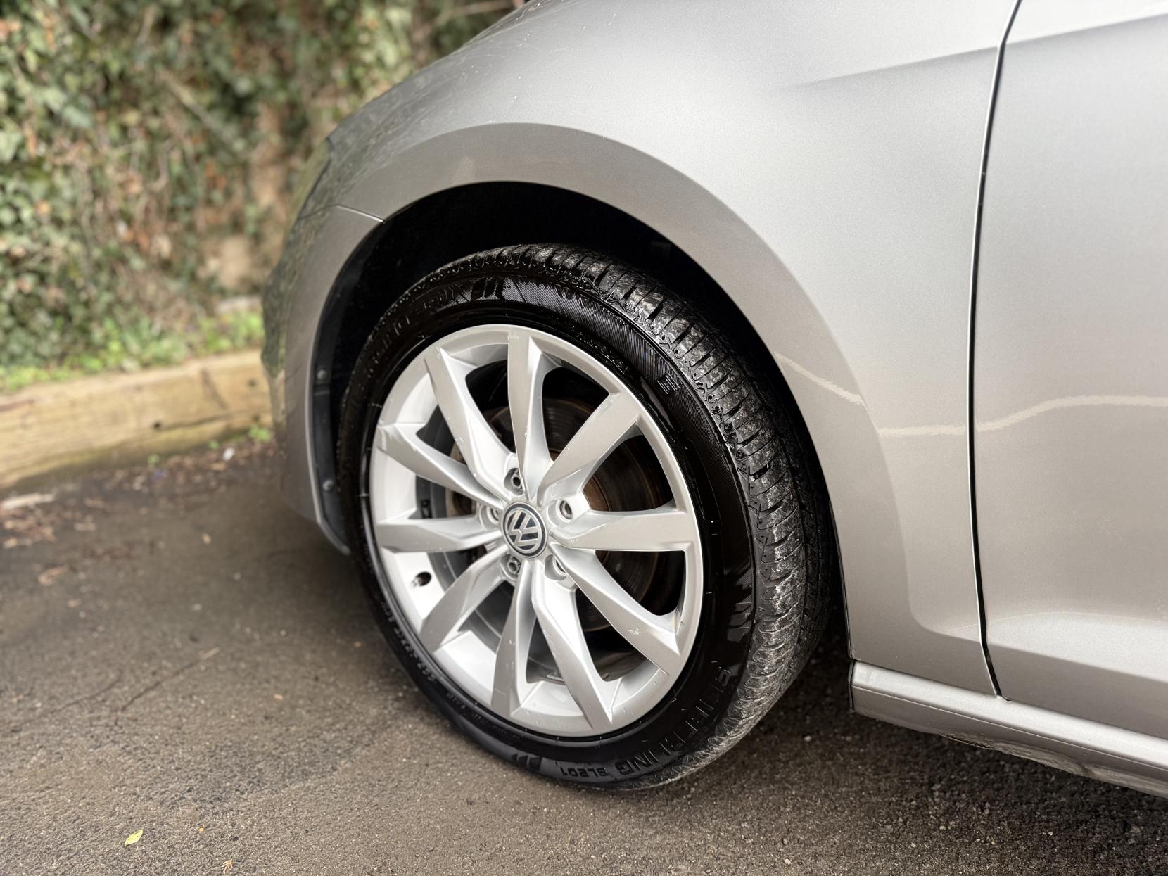 Volkswagen Golf 1.4 TSI BlueMotion Tech Match Hatchback 5dr Petrol DSG Euro 6 (s/s) (125 ps)