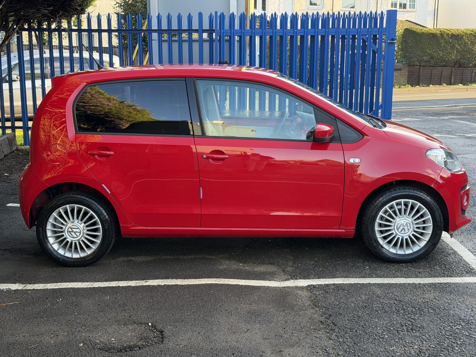 Volkswagen up! 1.0 High up! Hatchback 5dr Petrol ASG Euro 6 (75 ps)