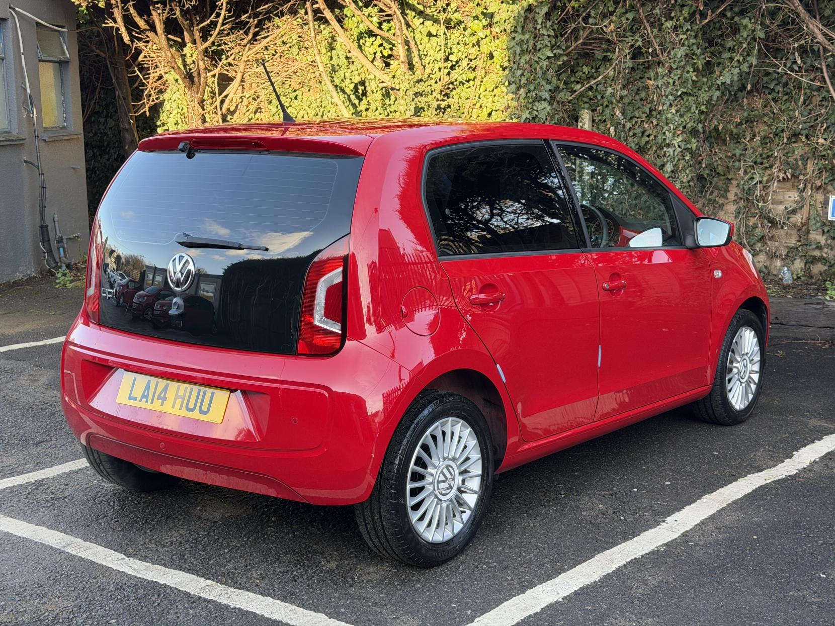 Volkswagen up! 1.0 High up! Hatchback 5dr Petrol ASG Euro 6 (75 ps)