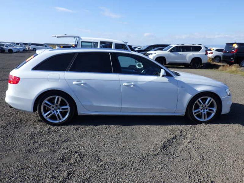 Audi A4 Avant 2.0 TFSI S line Estate 5dr Petrol Multitronic Euro 5 (s/s) (211 ps)