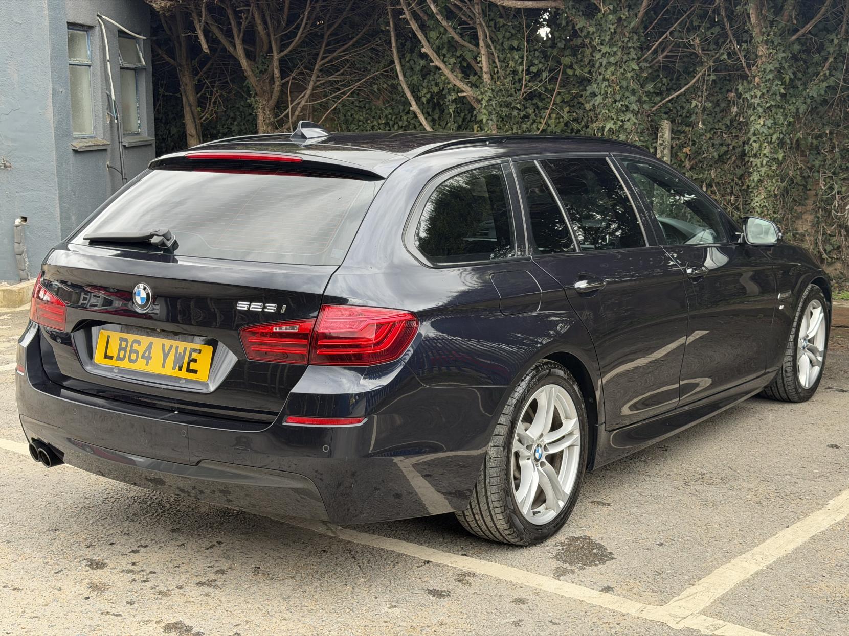 BMW 5 Series 2.0 520i M Sport Touring 5dr Petrol Auto Euro 6 (s/s) (184 ps)