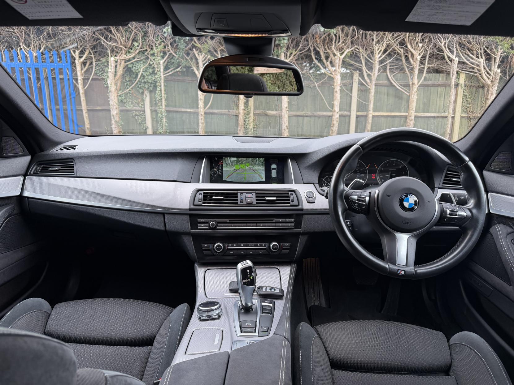 BMW 5 Series 2.0 520i M Sport Touring 5dr Petrol Auto Euro 6 (s/s) (184 ps)