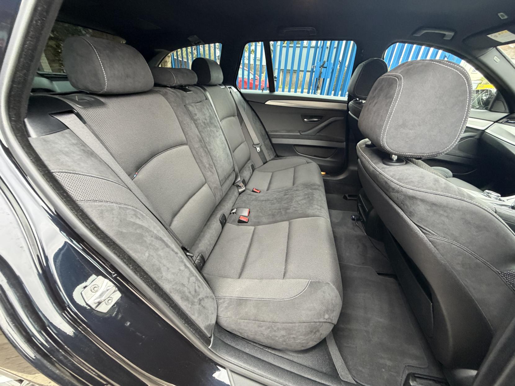 BMW 5 Series 2.0 520i M Sport Touring 5dr Petrol Auto Euro 6 (s/s) (184 ps)