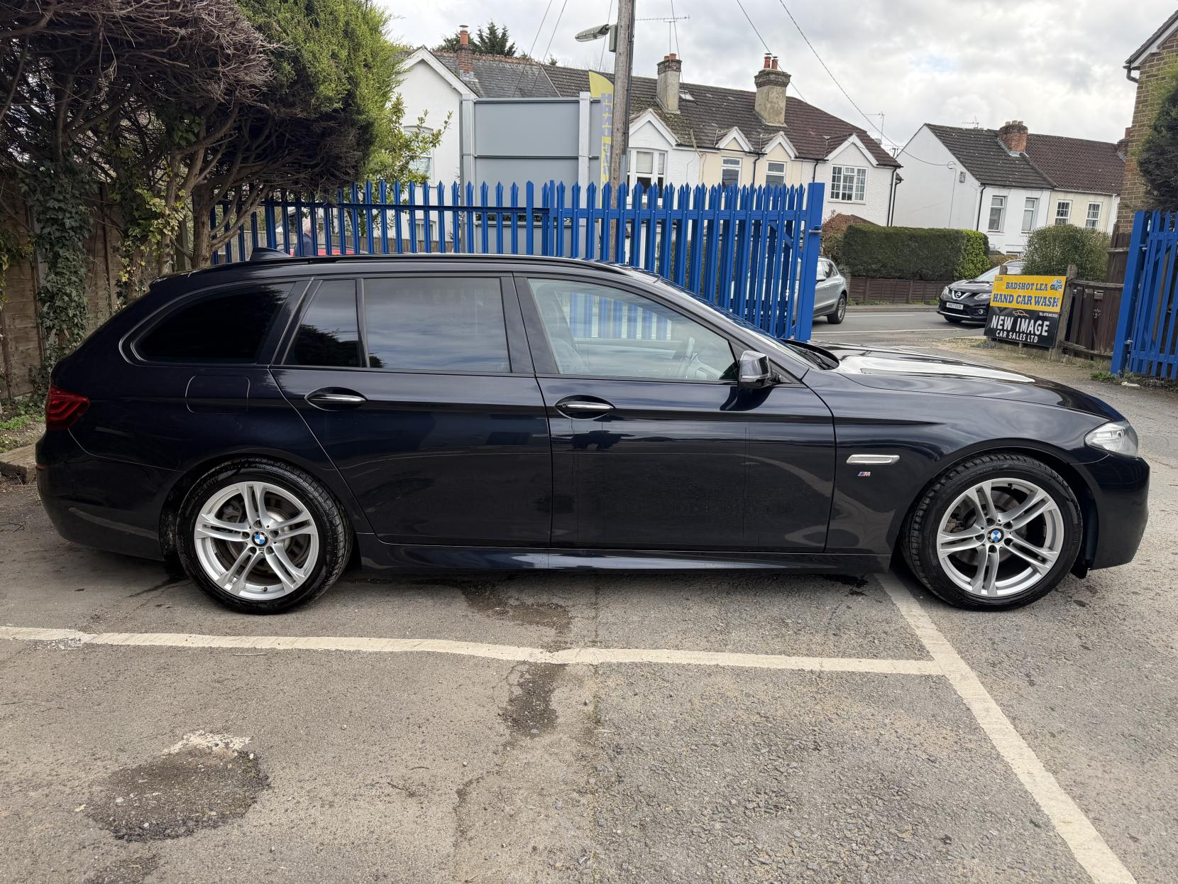 BMW 5 Series 2.0 520i M Sport Touring 5dr Petrol Auto Euro 6 (s/s) (184 ps)