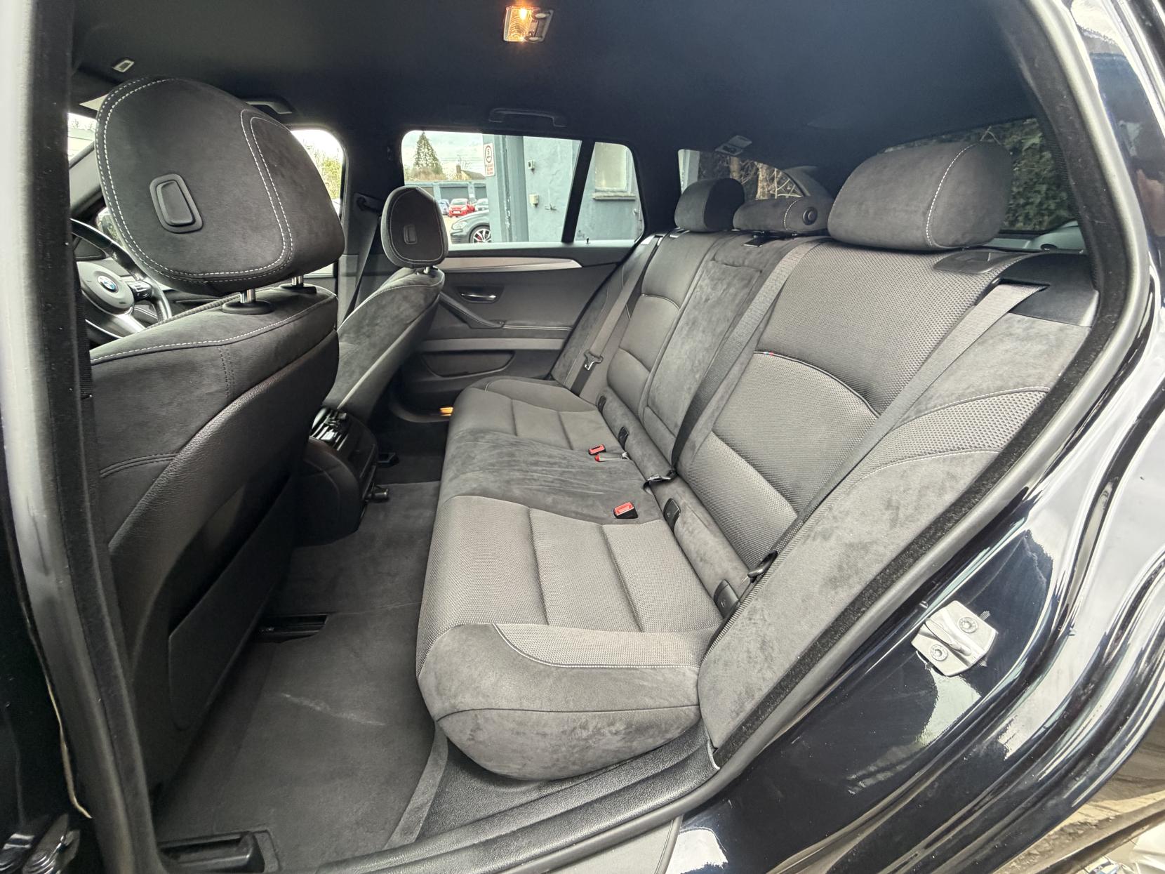 BMW 5 Series 2.0 520i M Sport Touring 5dr Petrol Auto Euro 6 (s/s) (184 ps)