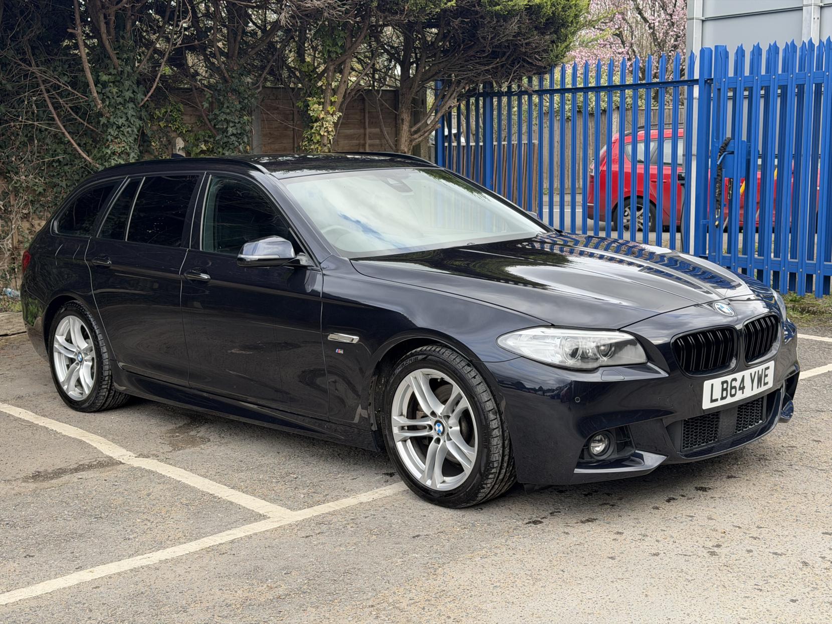 BMW 5 Series 2.0 520i M Sport Touring 5dr Petrol Auto Euro 6 (s/s) (184 ps)