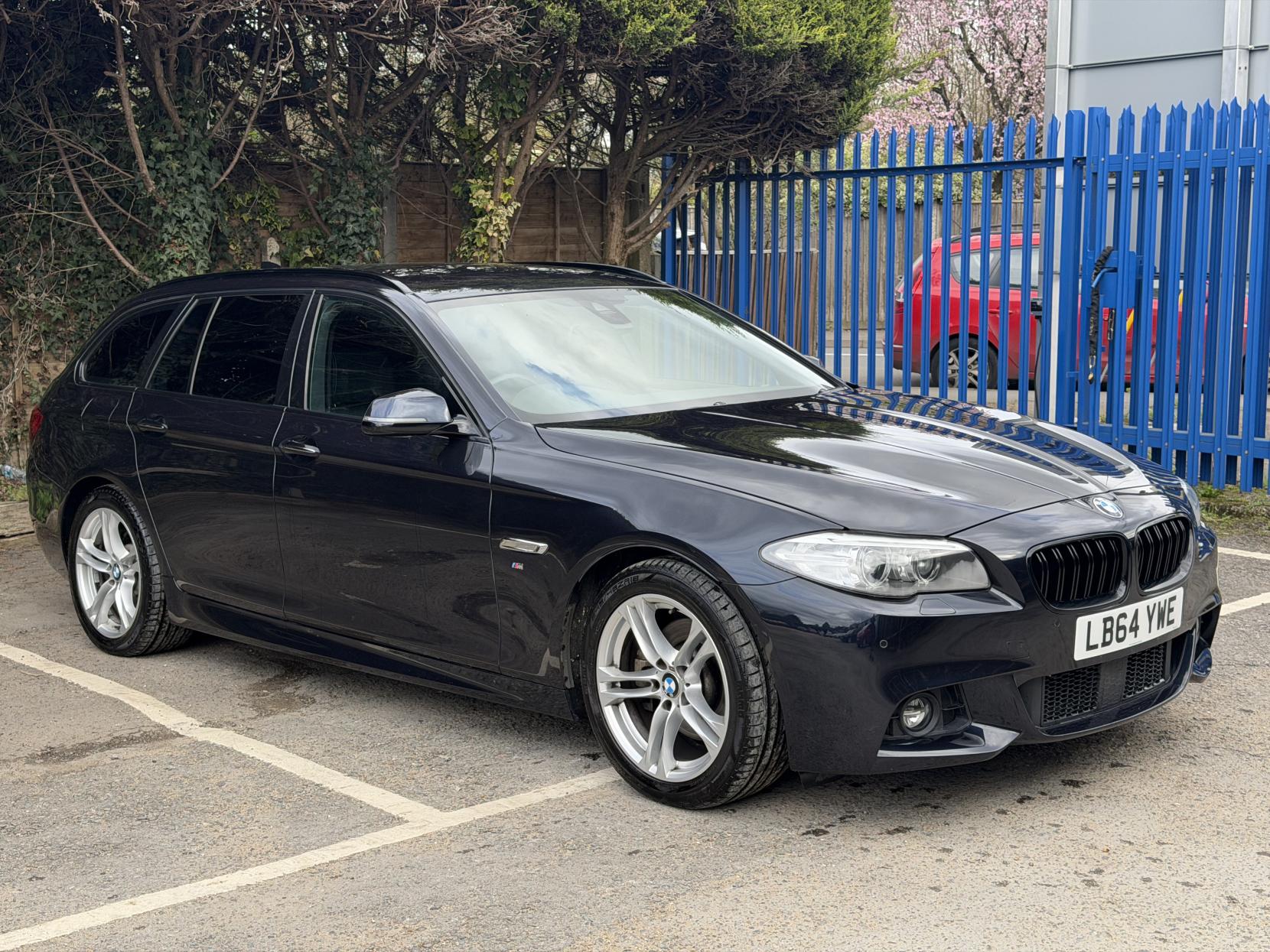 BMW 5 Series 2.0 520i M Sport Touring 5dr Petrol Auto Euro 6 (s/s) (184 ps)