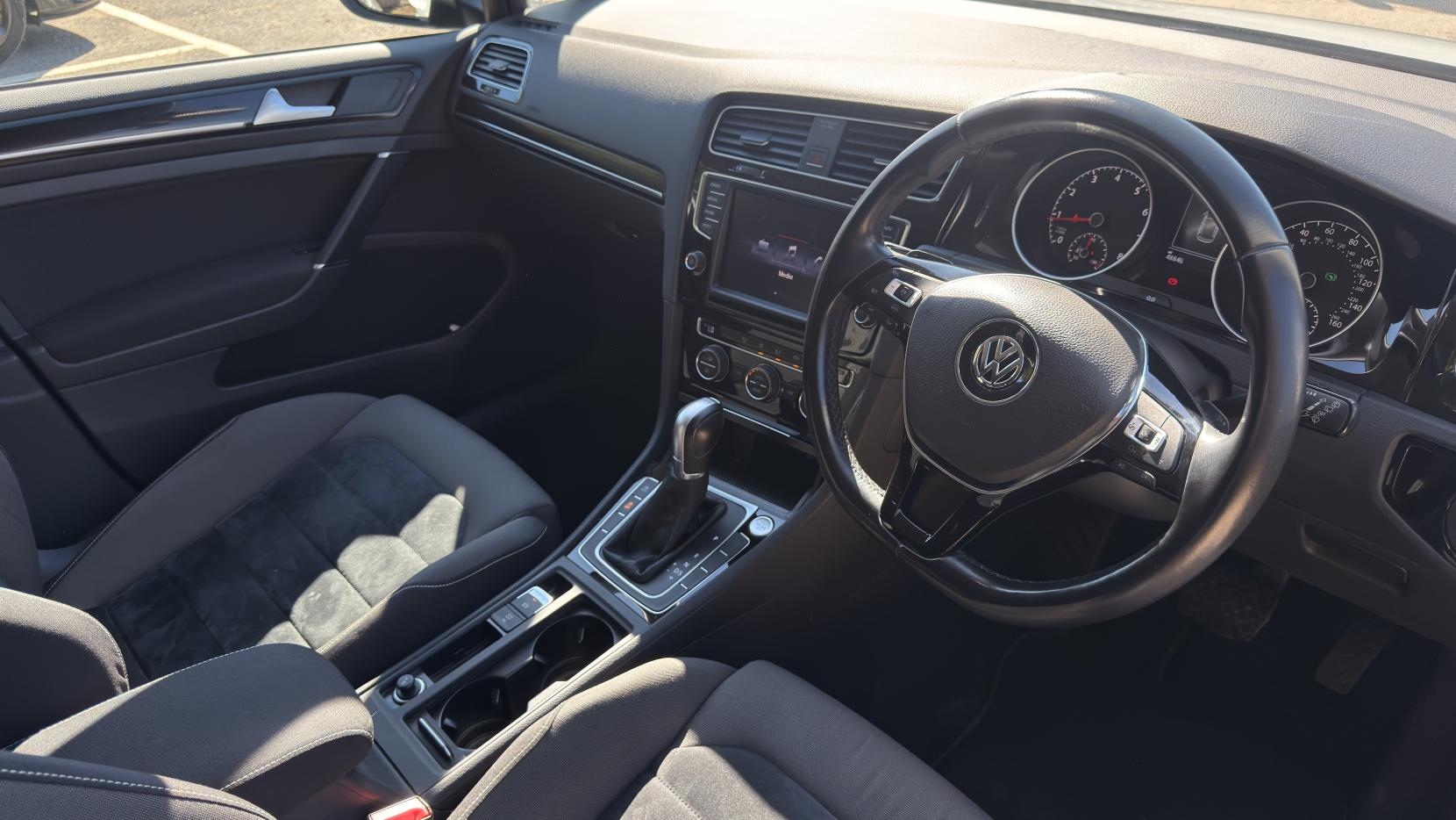 Volkswagen Golf 1.4 TSI BlueMotion Tech Match Hatchback 5dr Petrol DSG Euro 6 (s/s) (125 ps)