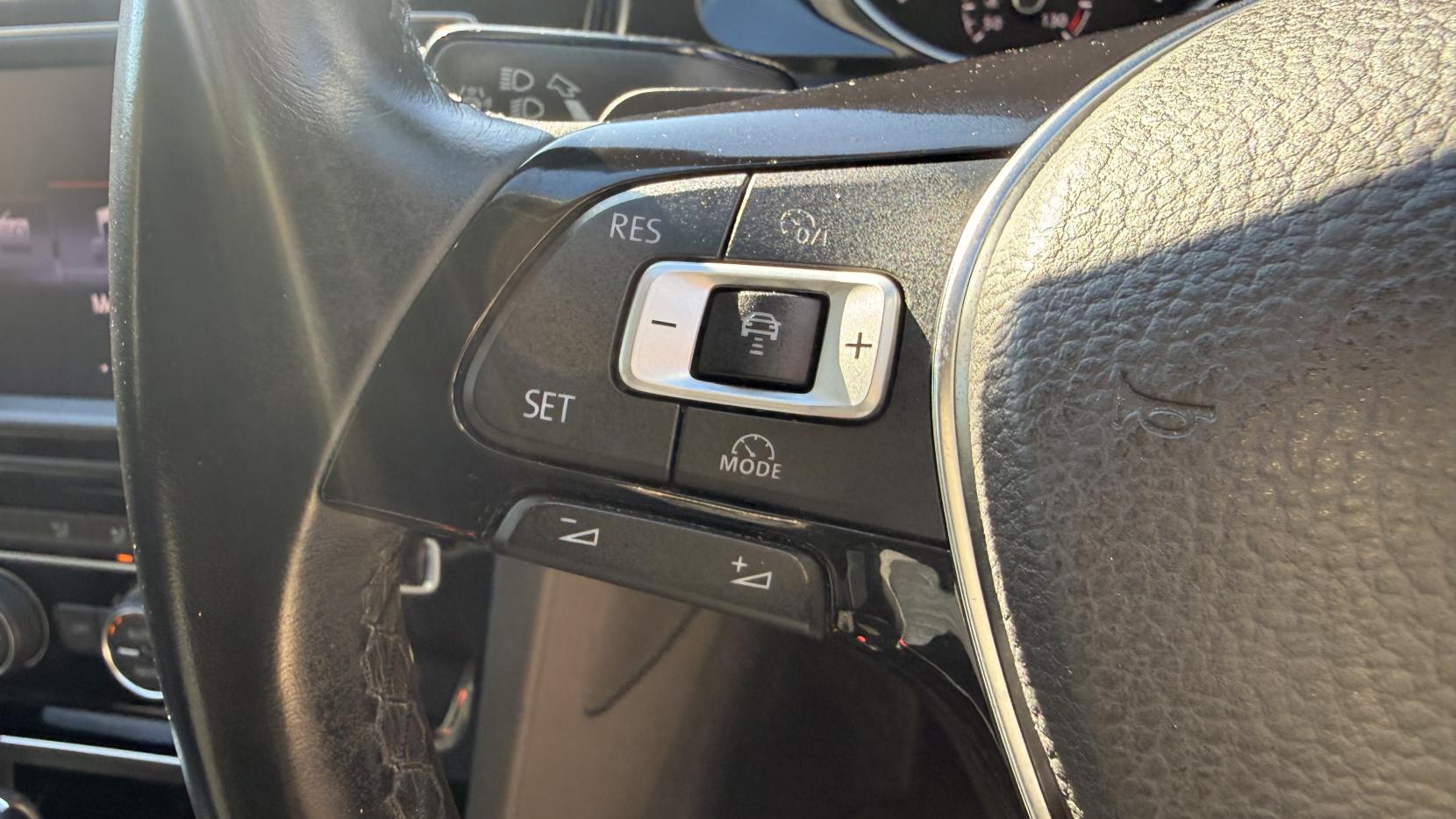 Volkswagen Golf 1.4 TSI BlueMotion Tech Match Hatchback 5dr Petrol DSG Euro 6 (s/s) (125 ps)