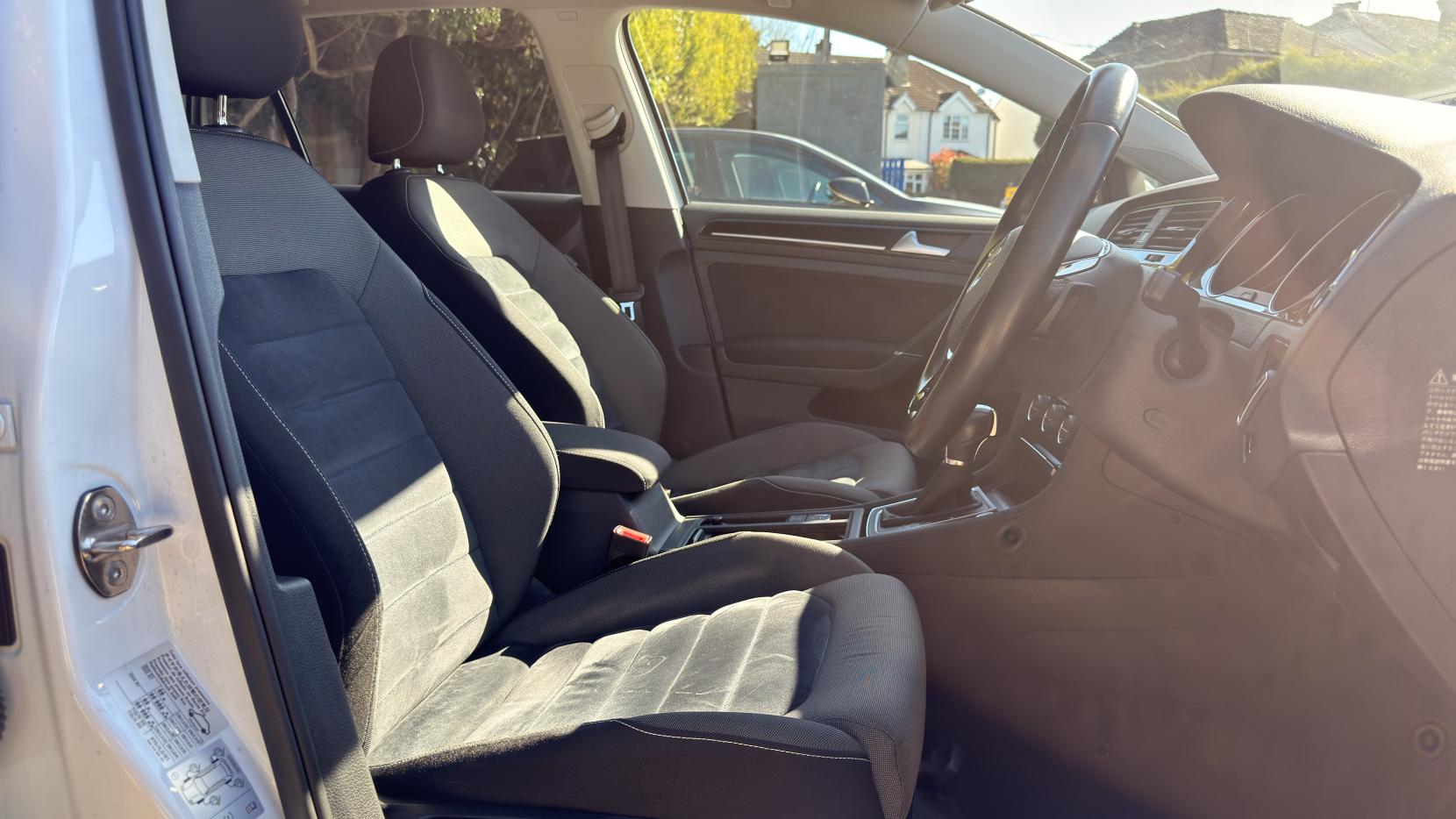 Volkswagen Golf 1.4 TSI BlueMotion Tech Match Hatchback 5dr Petrol DSG Euro 6 (s/s) (125 ps)