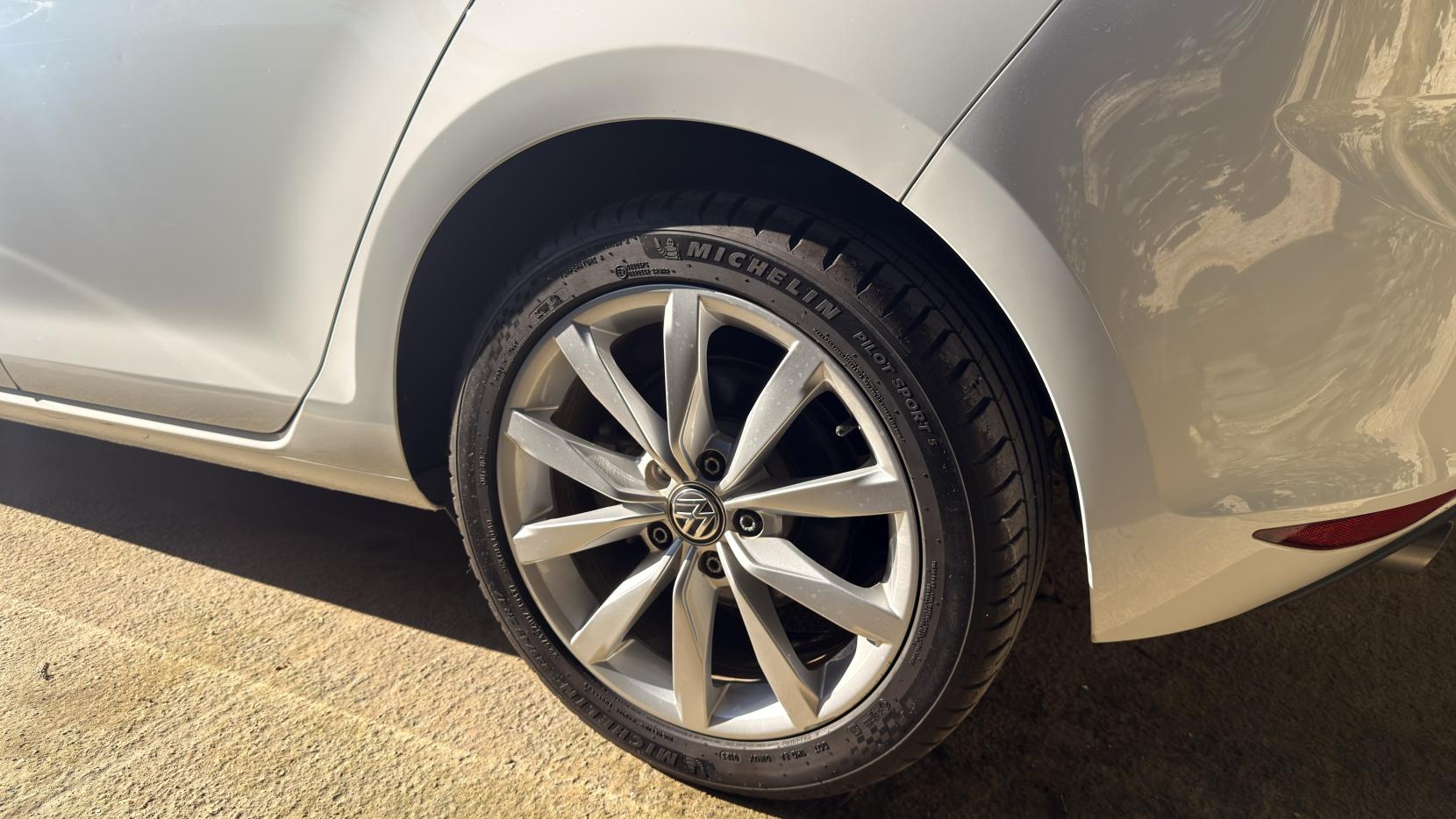 Volkswagen Golf 1.4 TSI BlueMotion Tech Match Hatchback 5dr Petrol DSG Euro 6 (s/s) (125 ps)